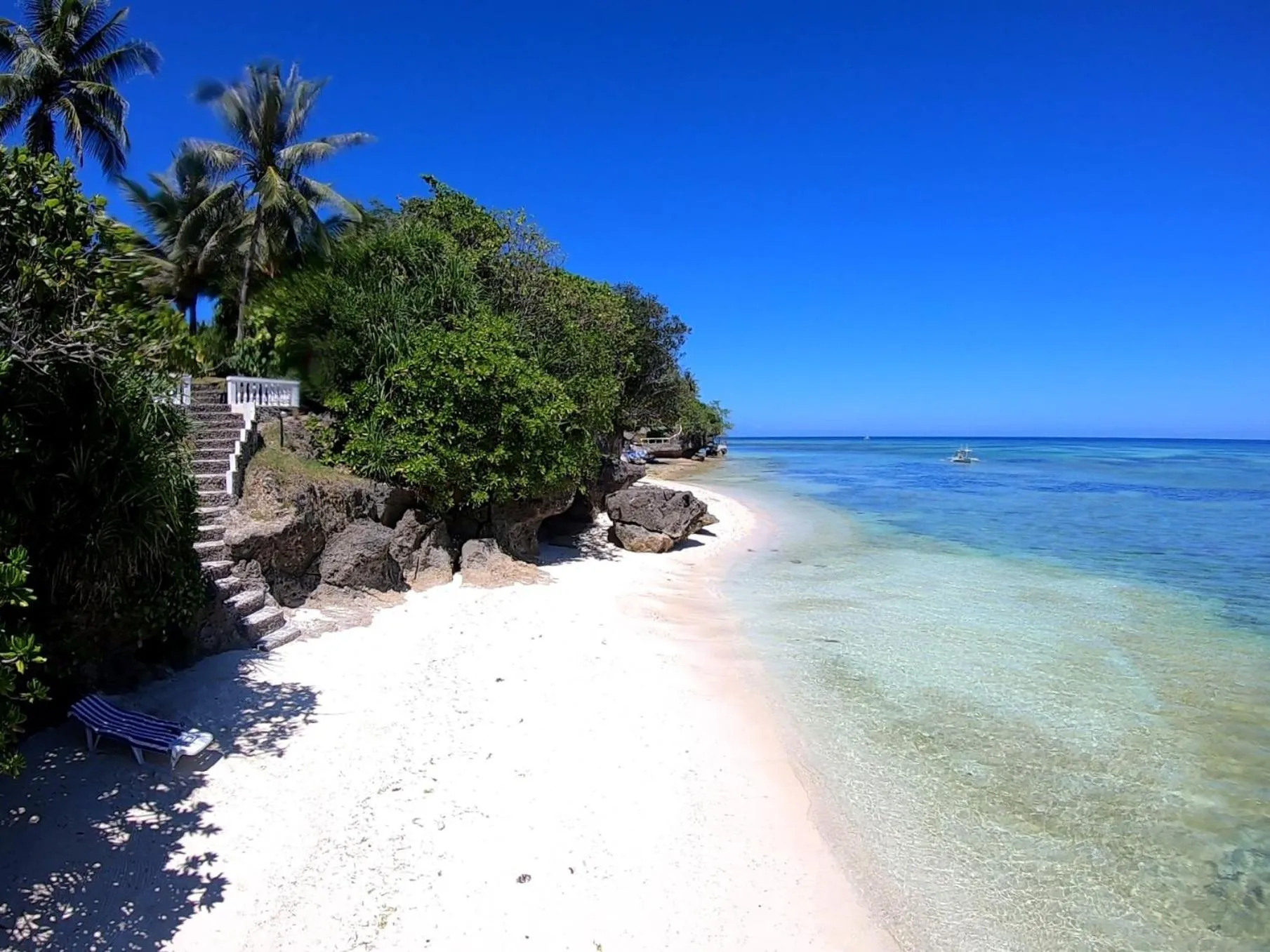 Beach in Casa Amihan