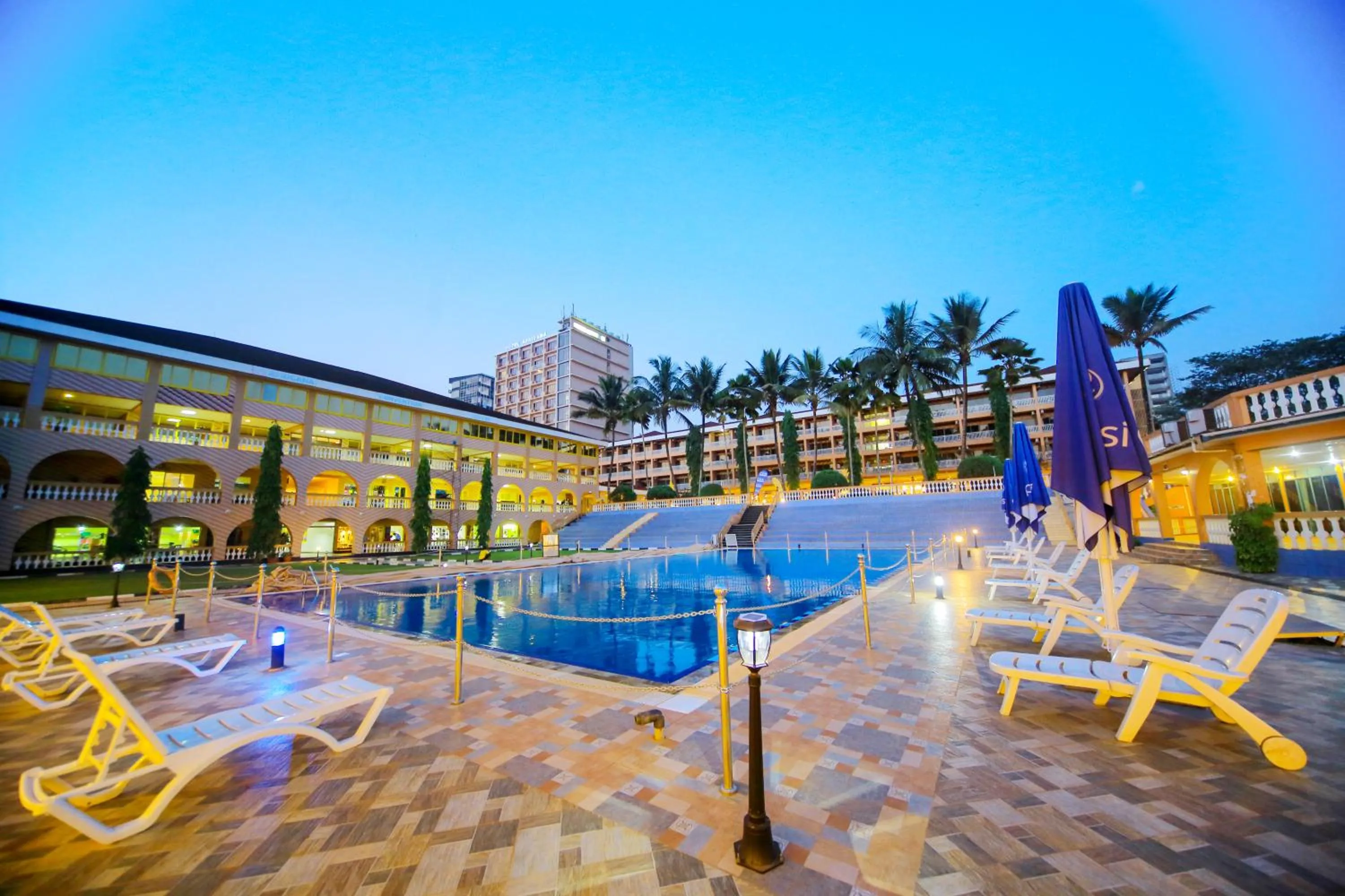 Swimming pool in Hotel Africana