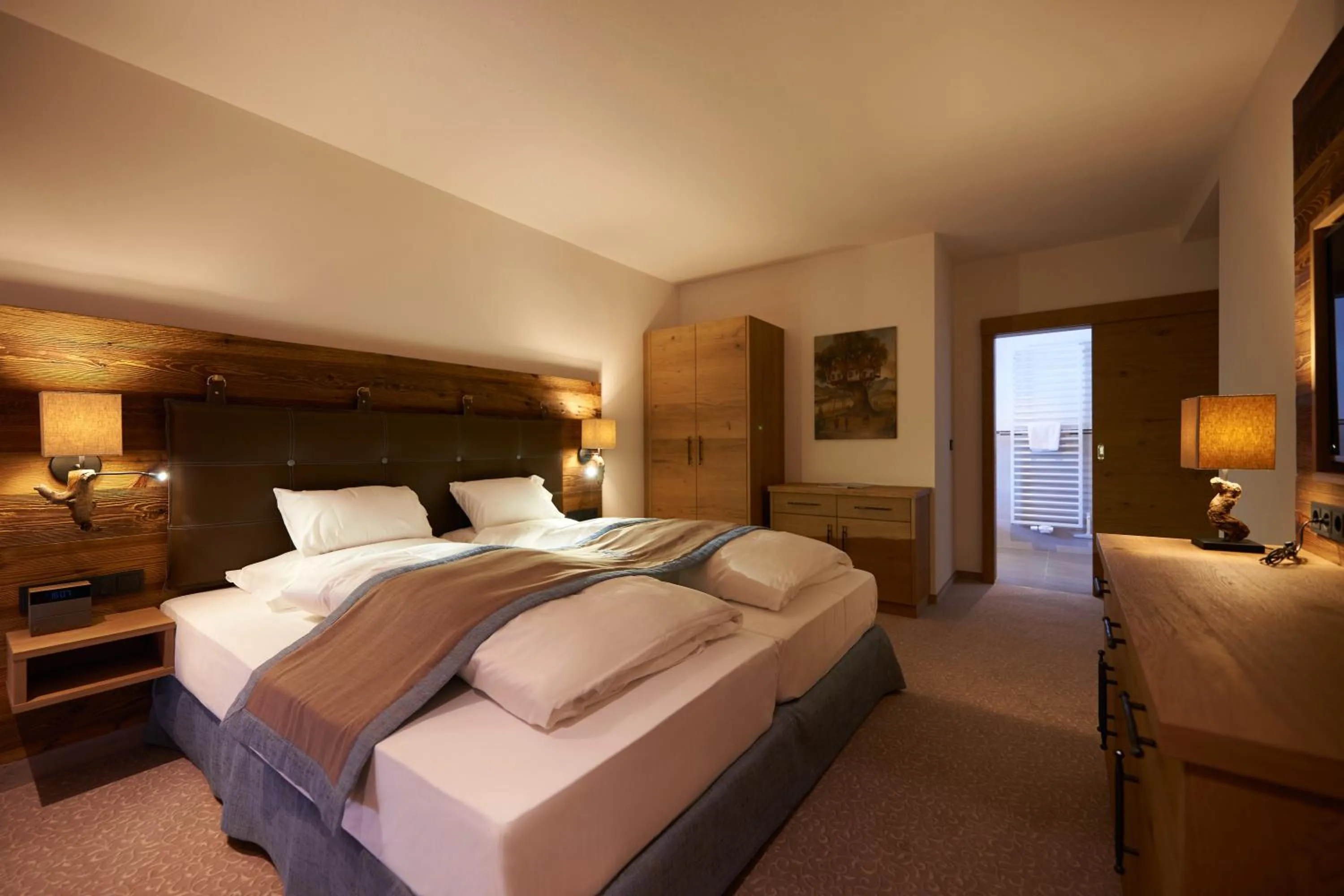 Bed in Boutique Hotel Herzhof - Garni-Appartements - Adults Only