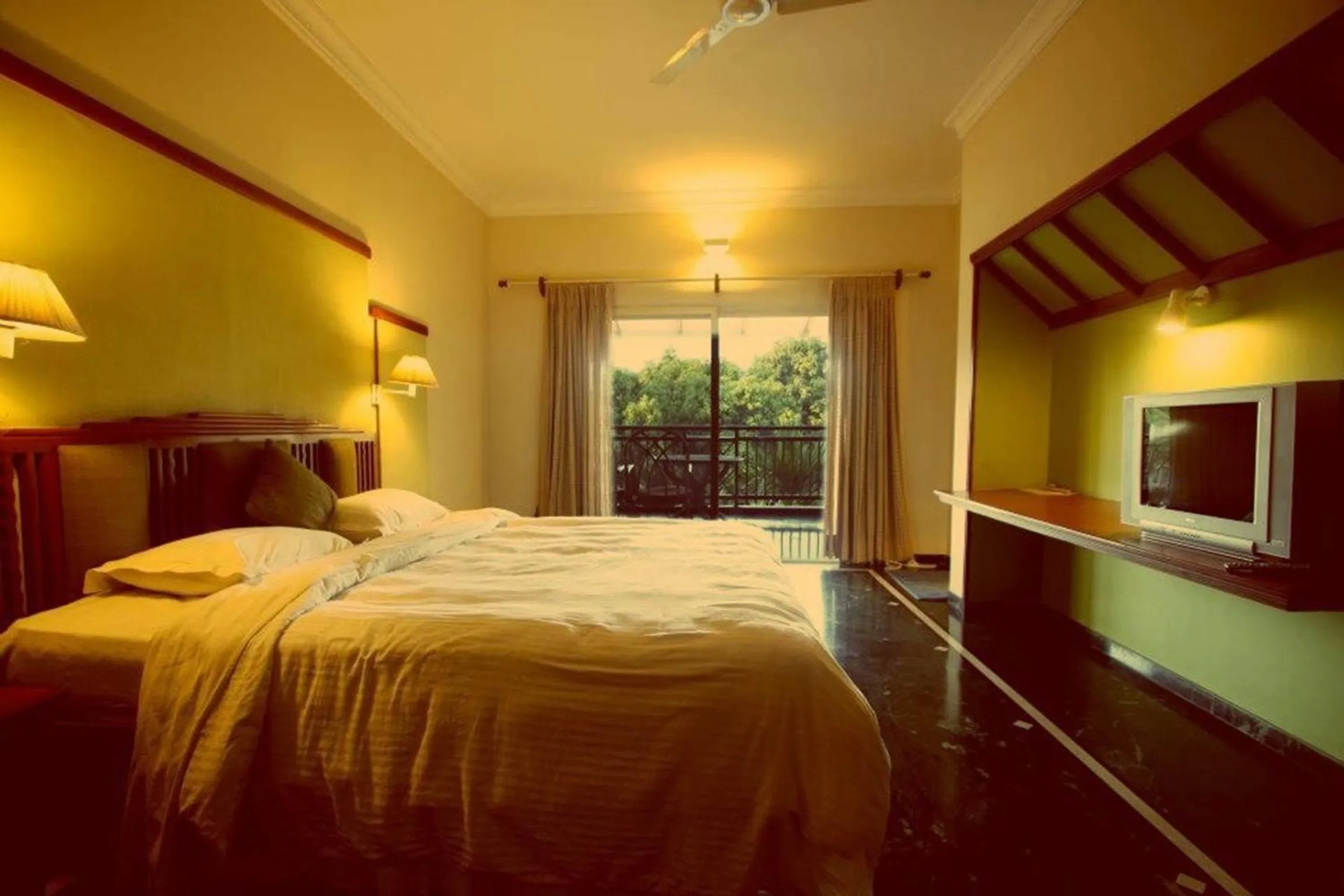 Day, Bed in Damanganga Valley Resort Silvassa