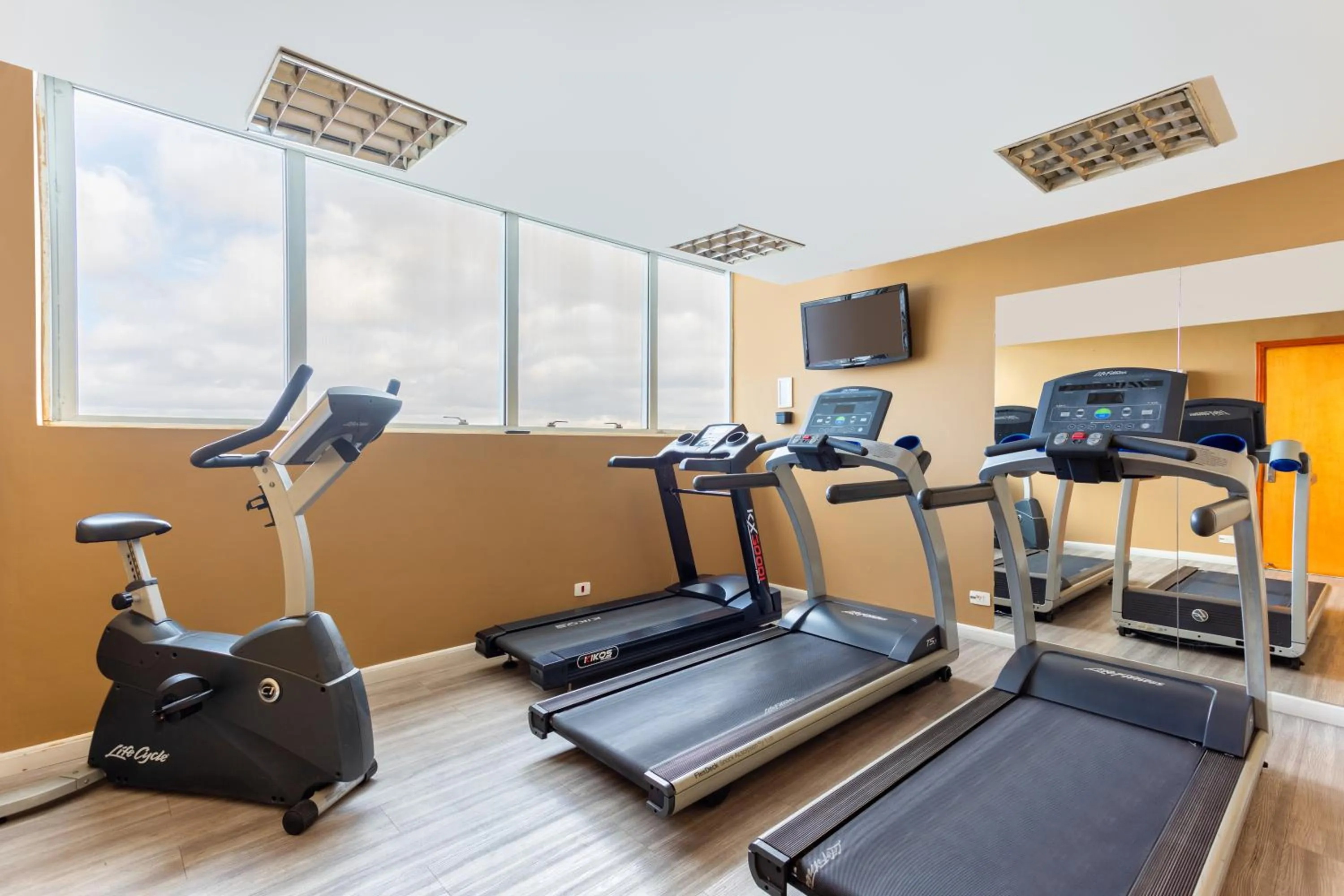Fitness centre/facilities in Wyndham Garden São Paulo Convention Nortel