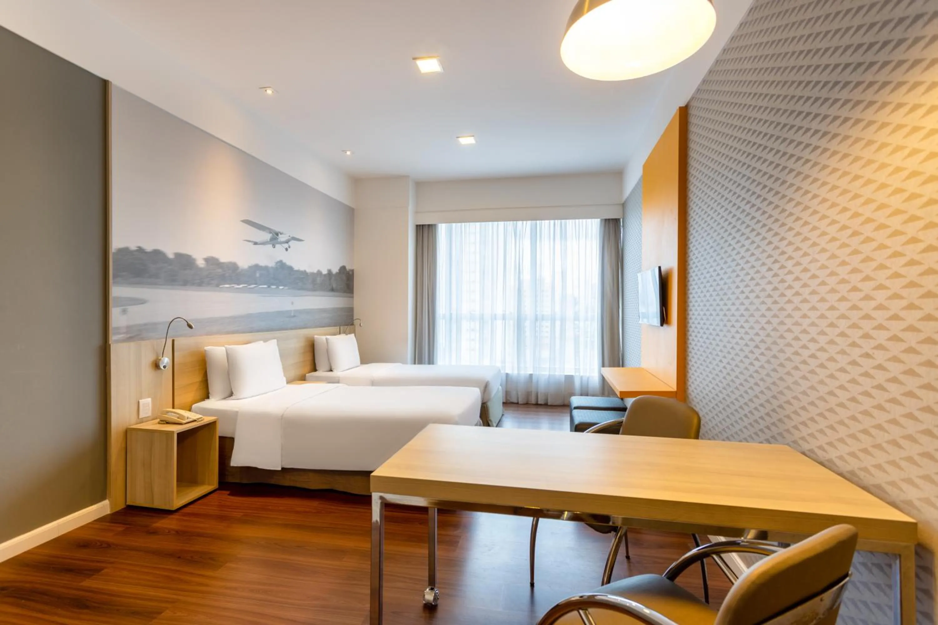 Photo of the whole room, Bed in Wyndham Garden São Paulo Convention Nortel