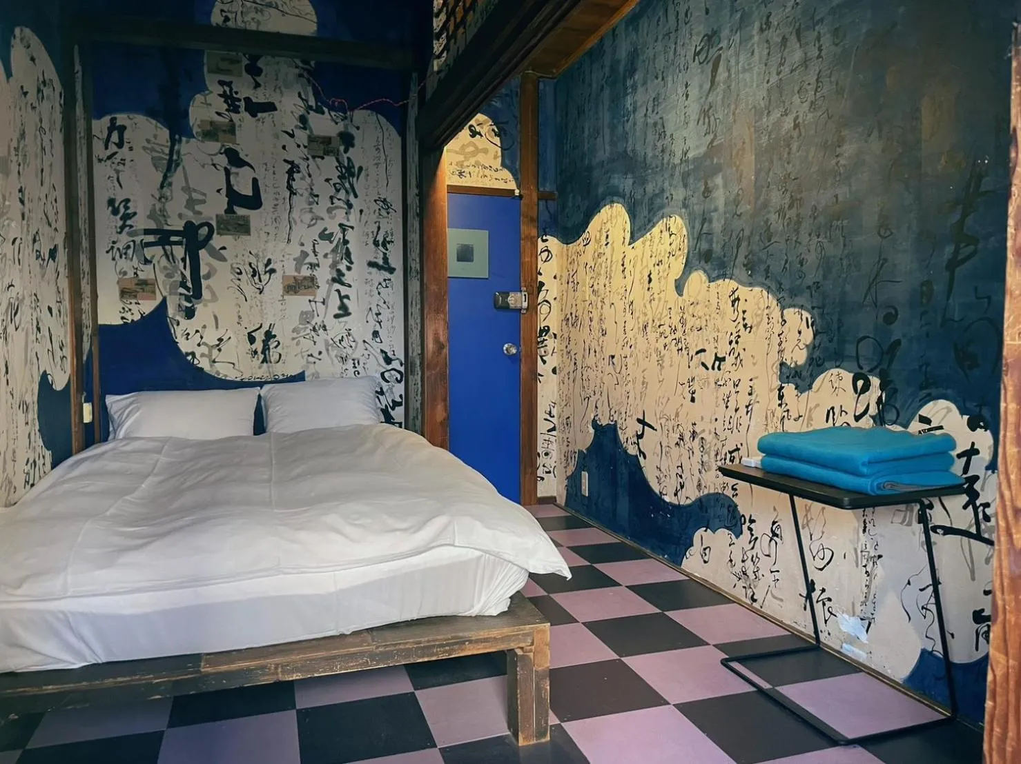 Photo of the whole room, Bed in Villa Sacra