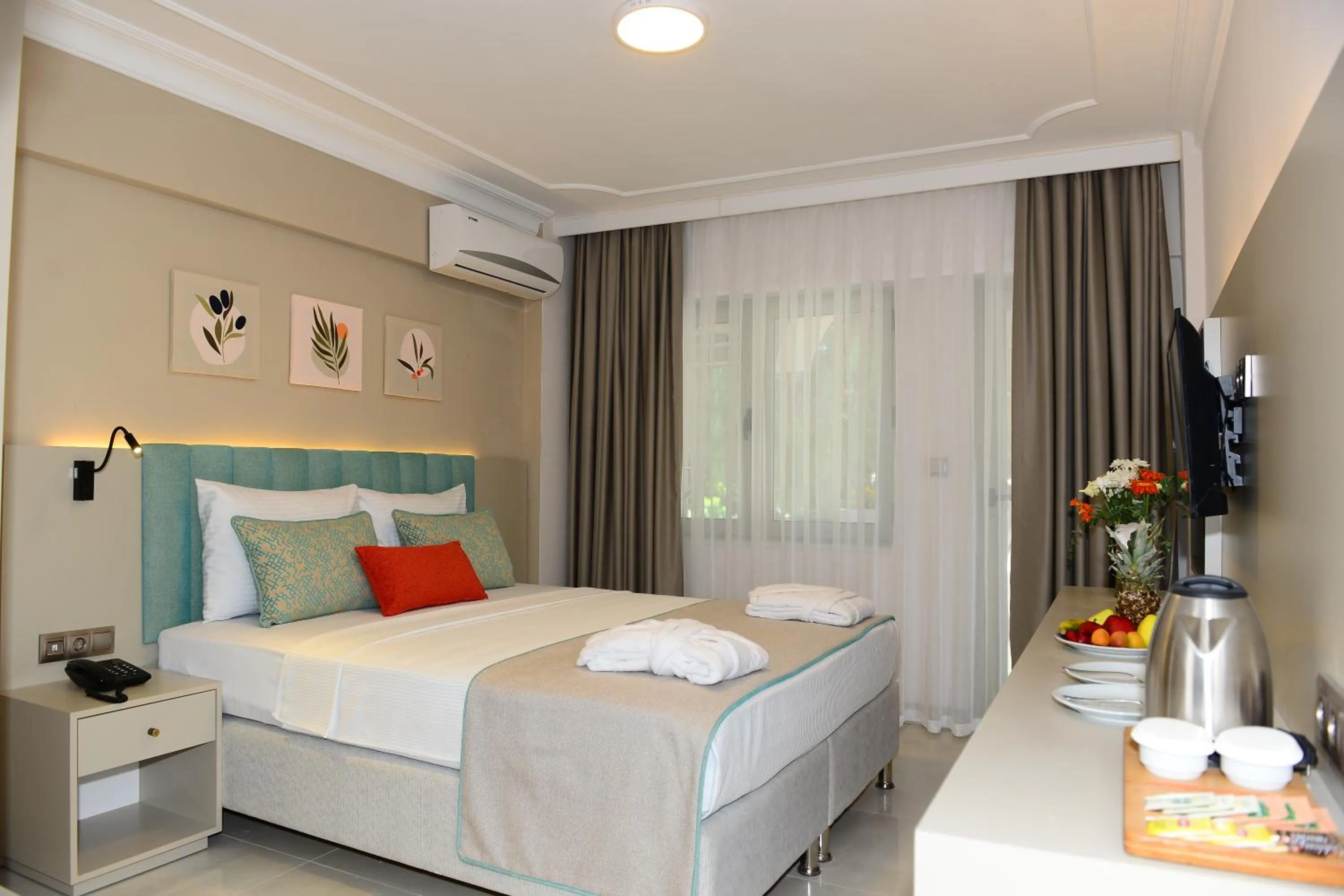 Bedroom, Bed in Rose Garden Premium - Ultra All Inclusive
