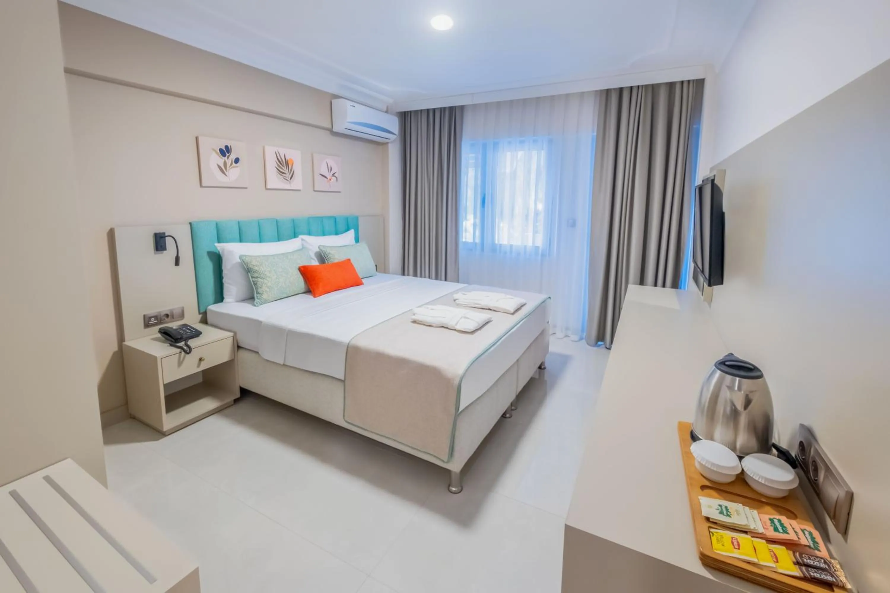 Coffee/tea facilities, Bed in Rose Garden Premium - Ultra All Inclusive