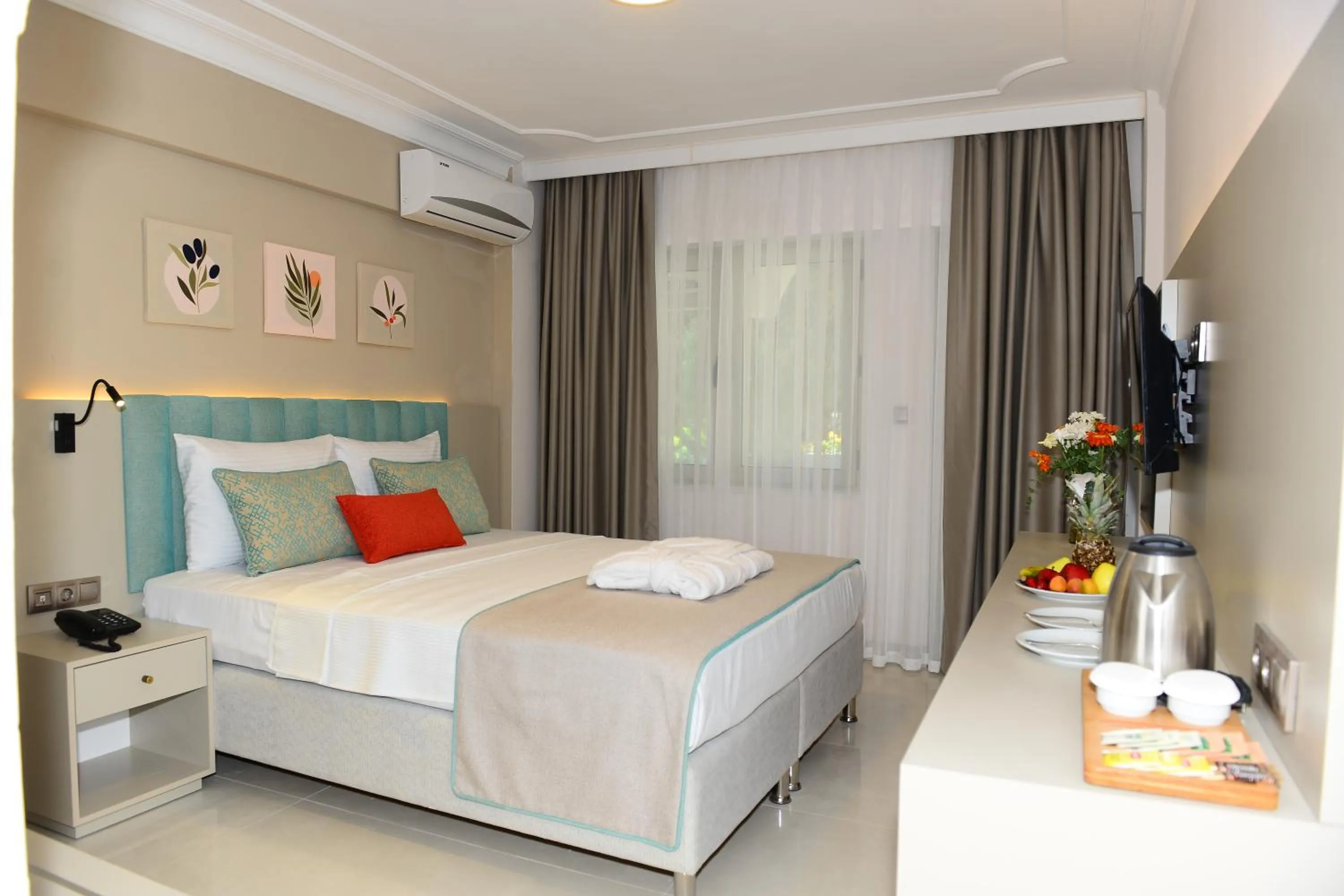 Bedroom, Bed in Rose Garden Premium - Ultra All Inclusive