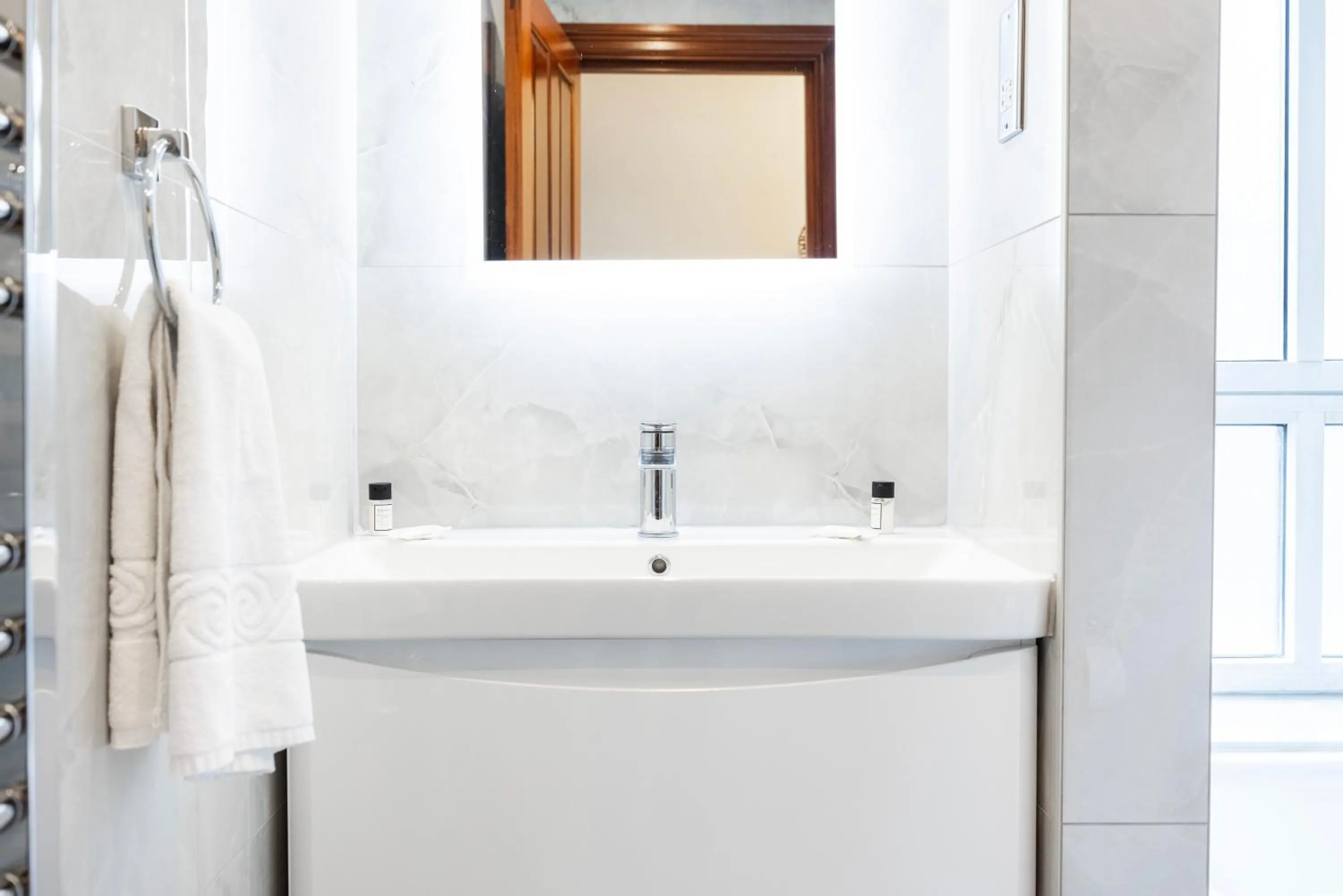 Bathroom in CARLTON COURT - MAYFAIR