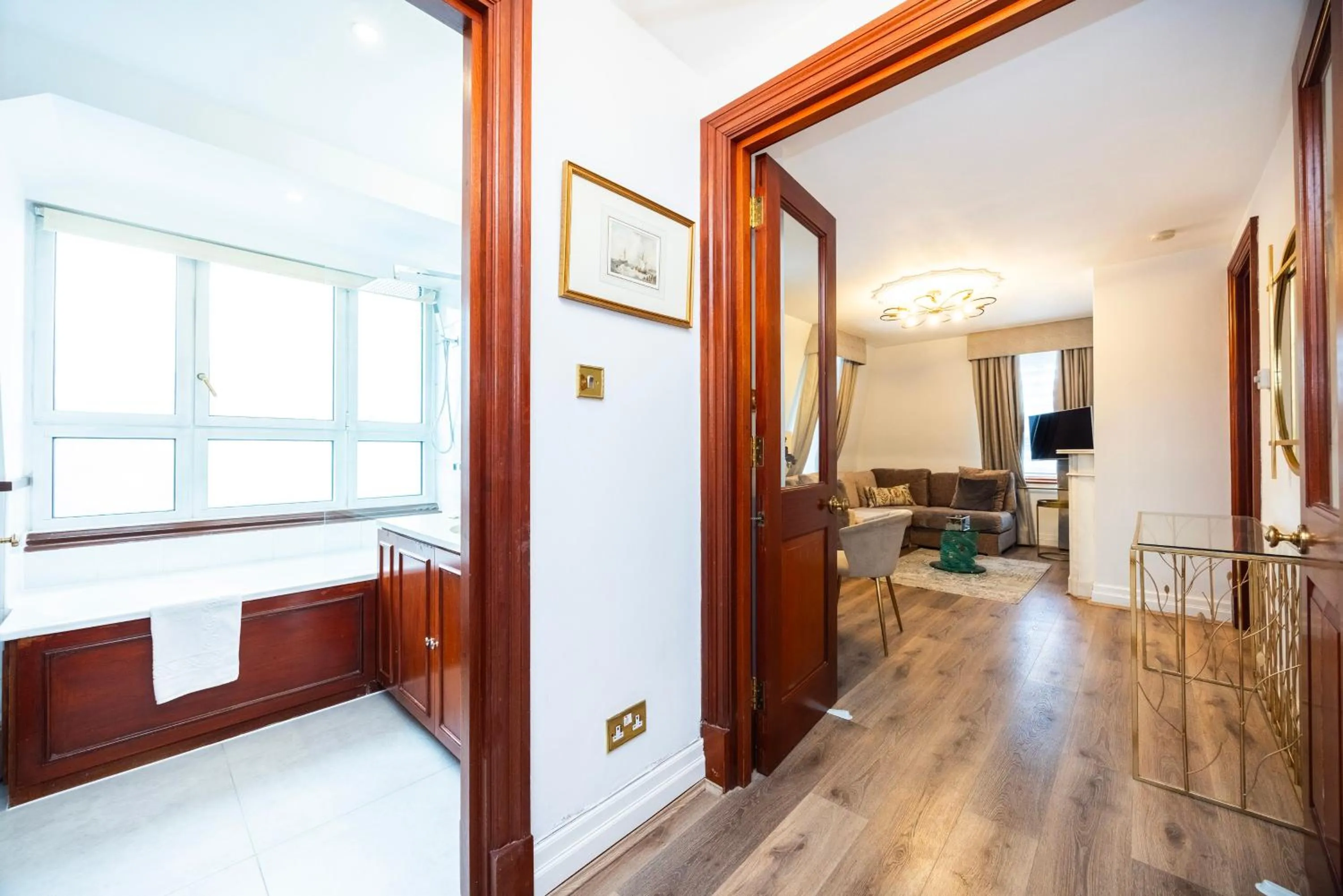 Photo of the whole room in CARLTON COURT - MAYFAIR