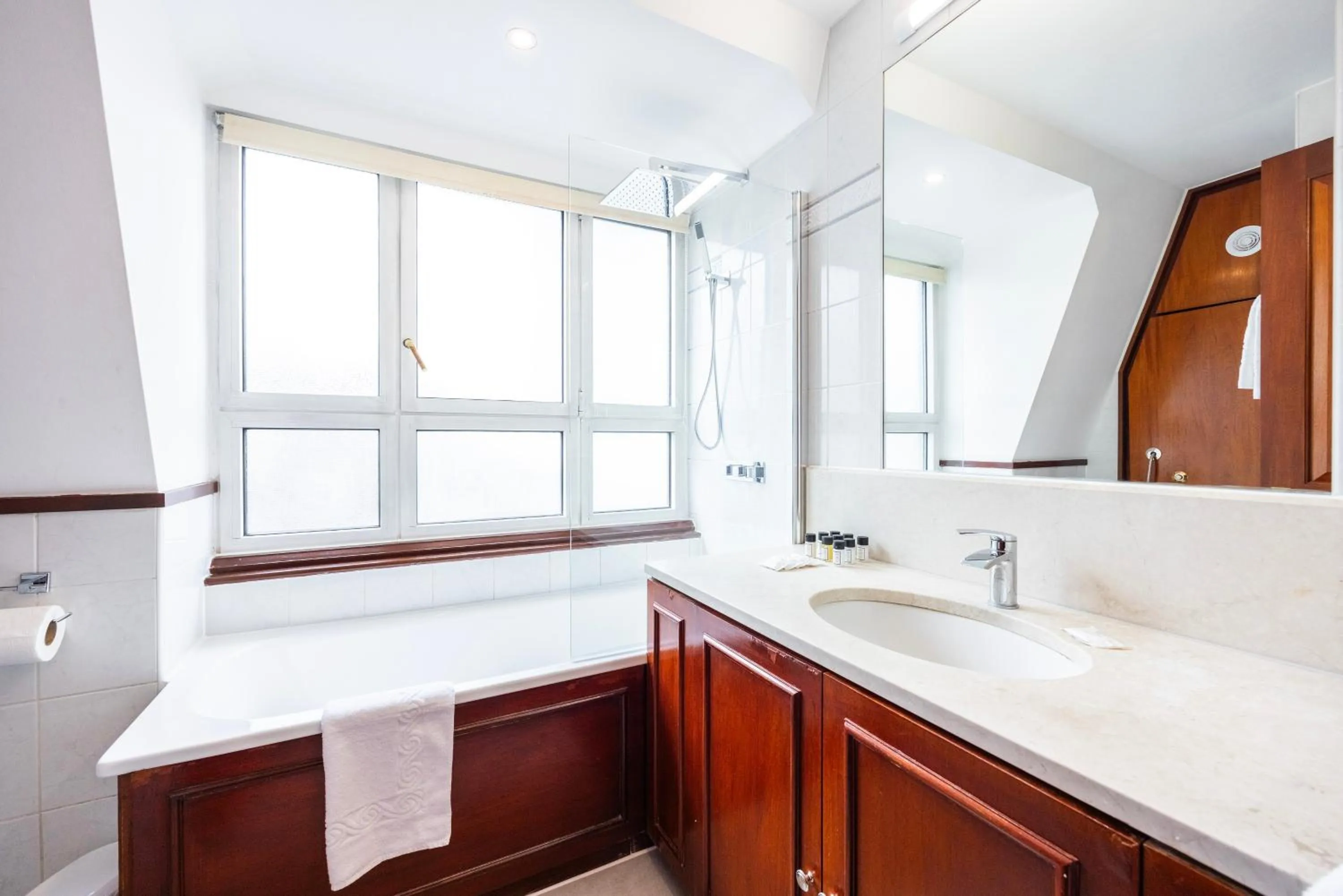 Bathroom in CARLTON COURT - MAYFAIR