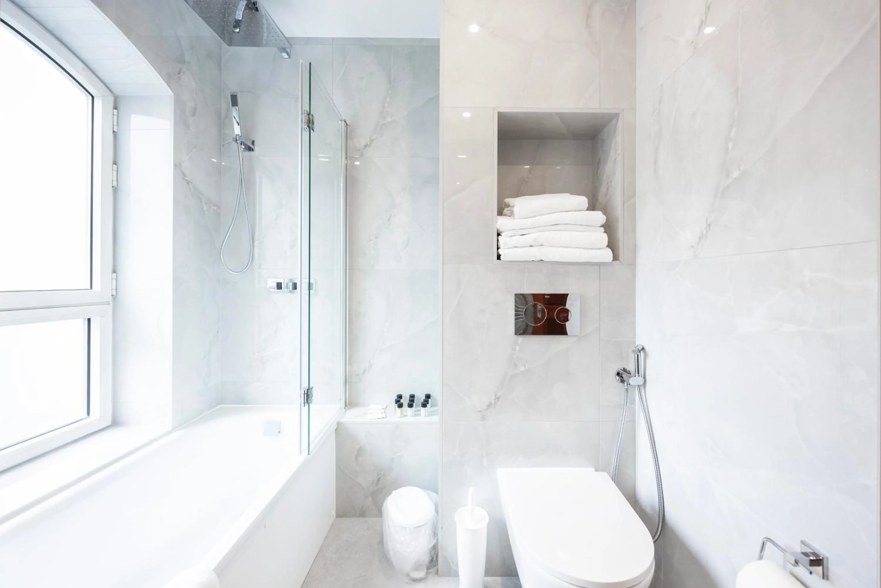 Bathroom in CARLTON COURT - MAYFAIR