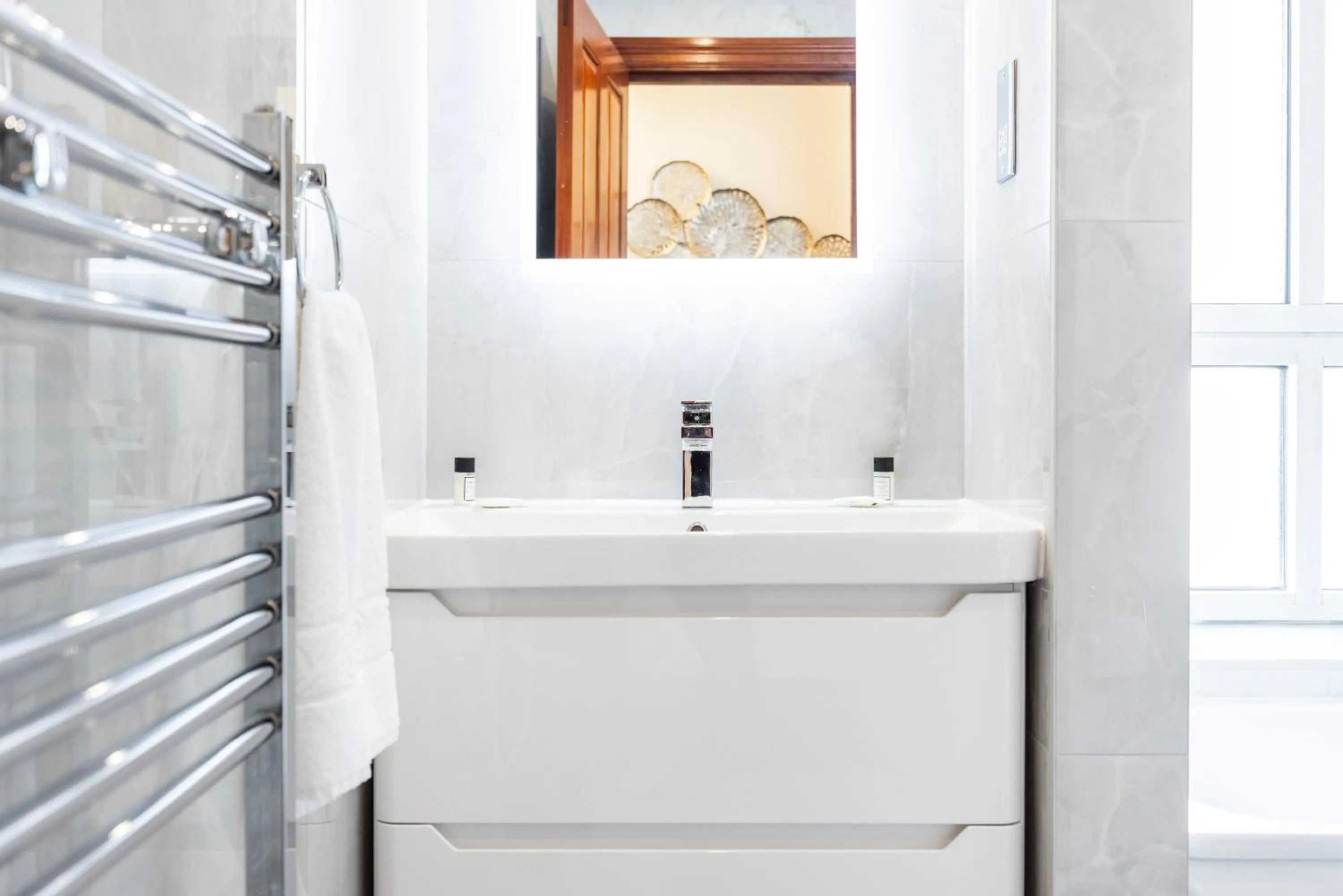 Bathroom in CARLTON COURT - MAYFAIR