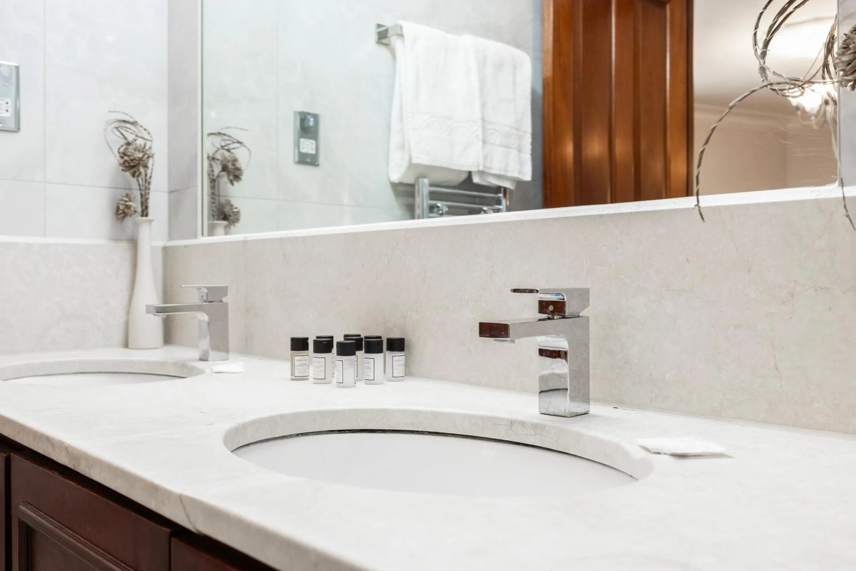 Bathroom in CARLTON COURT - MAYFAIR