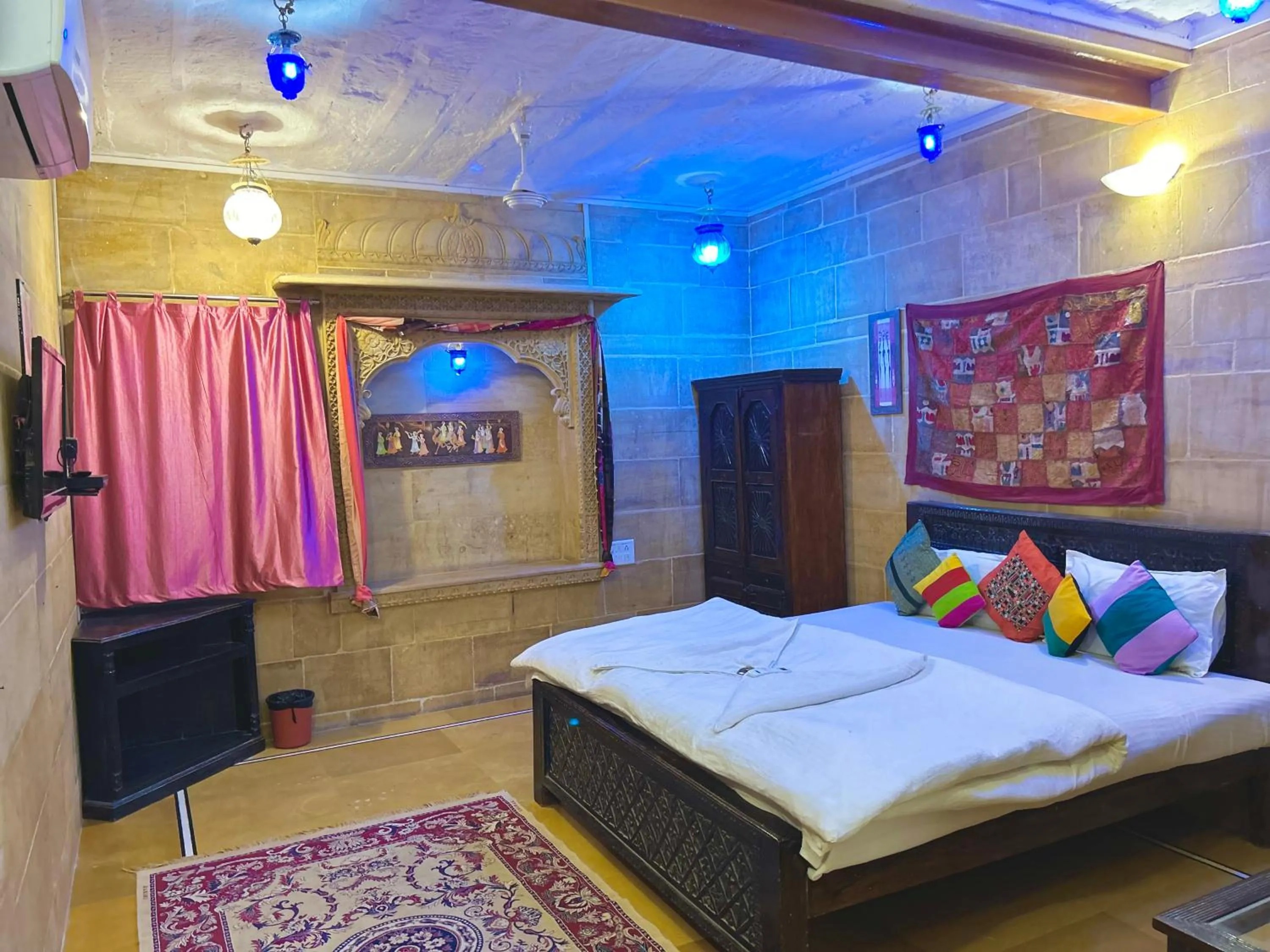 Photo of the whole room, Bed in Hotel Pol Haveli Jaisalmer