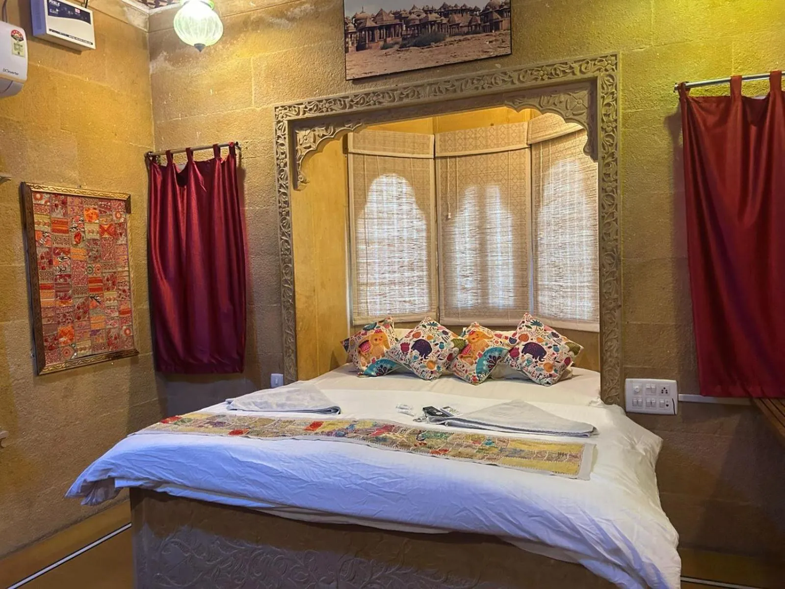 Bed in Hotel Pol Haveli Jaisalmer