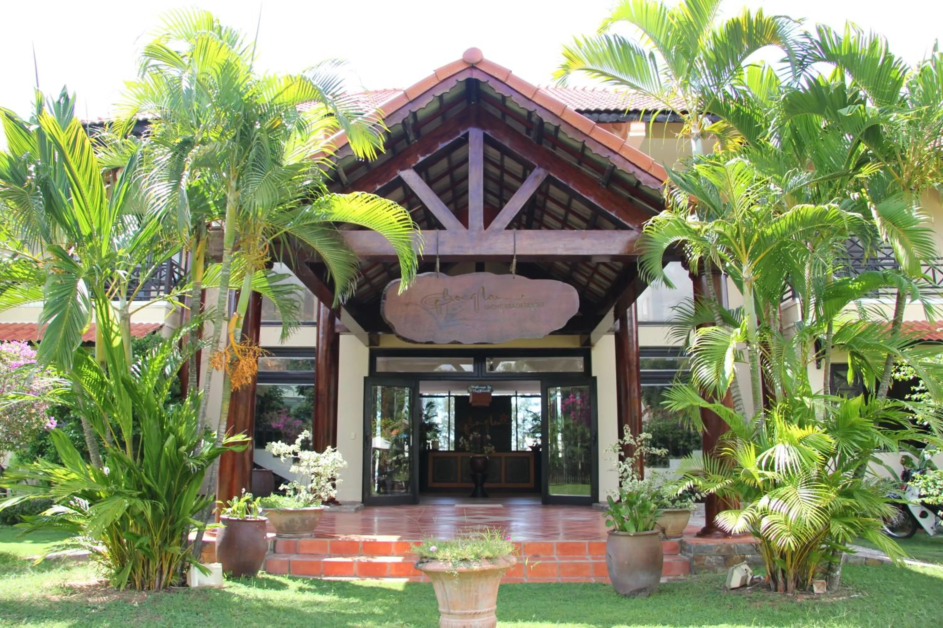 Facade/entrance in Orchid Boutique Beach Resort