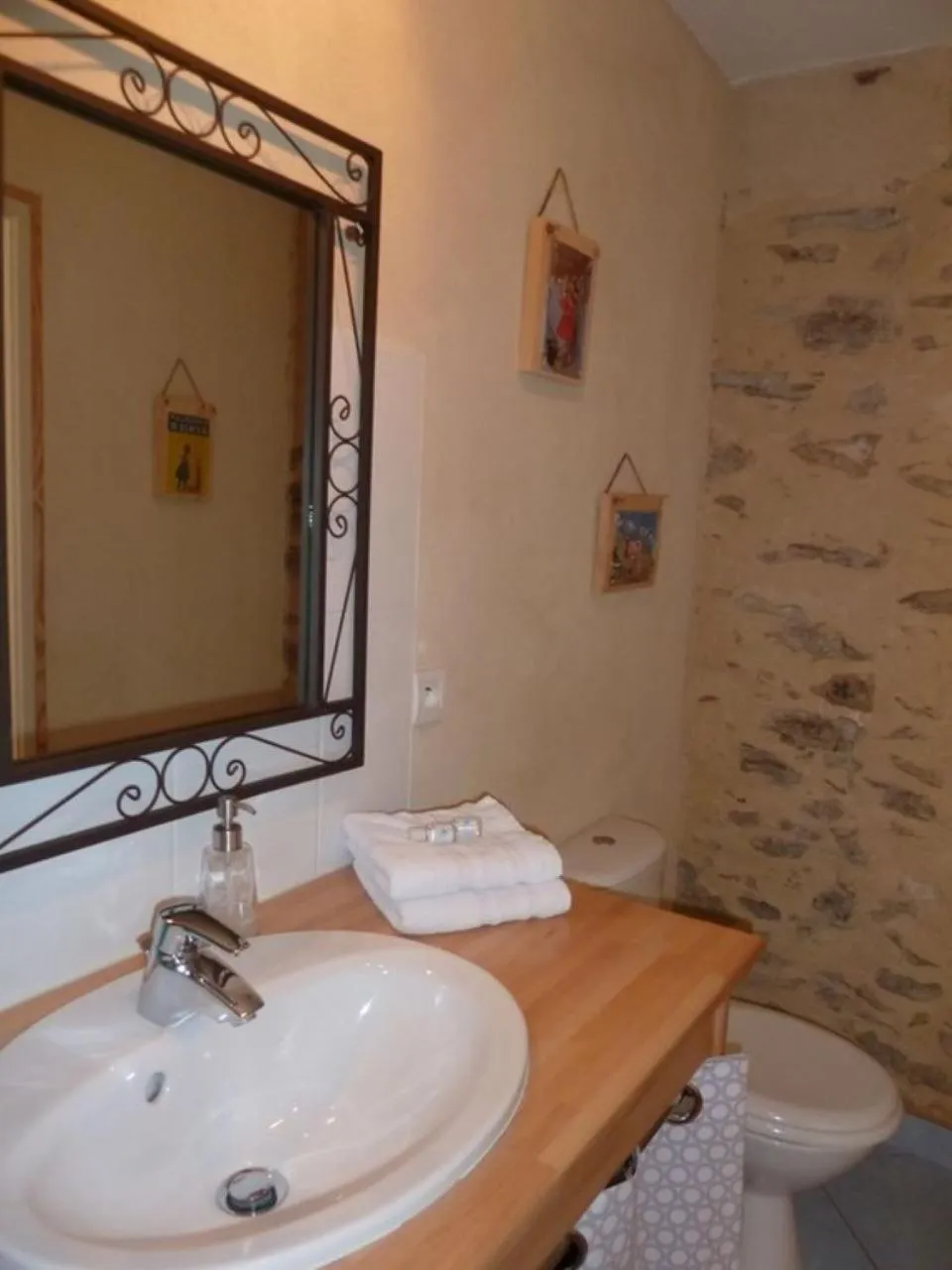 Bathroom in Le Moulin de Drapras