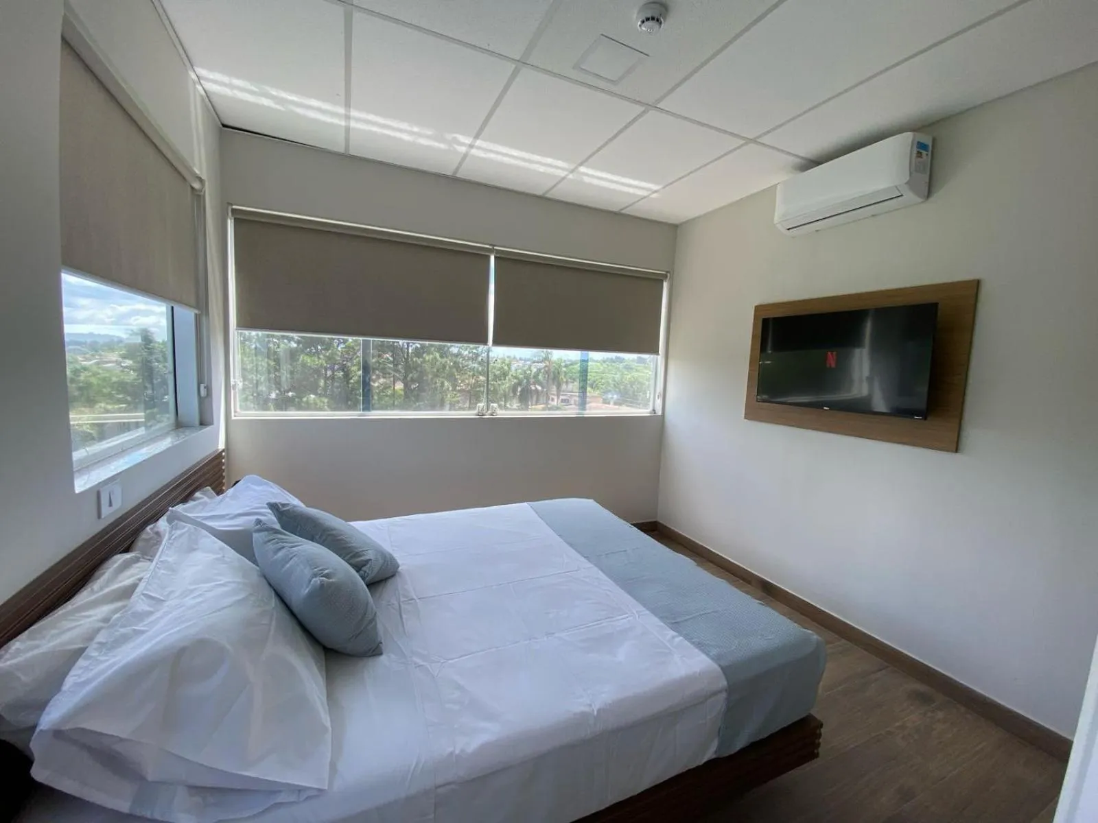 Photo of the whole room, Bed in NOBRE HOTEL COTIA