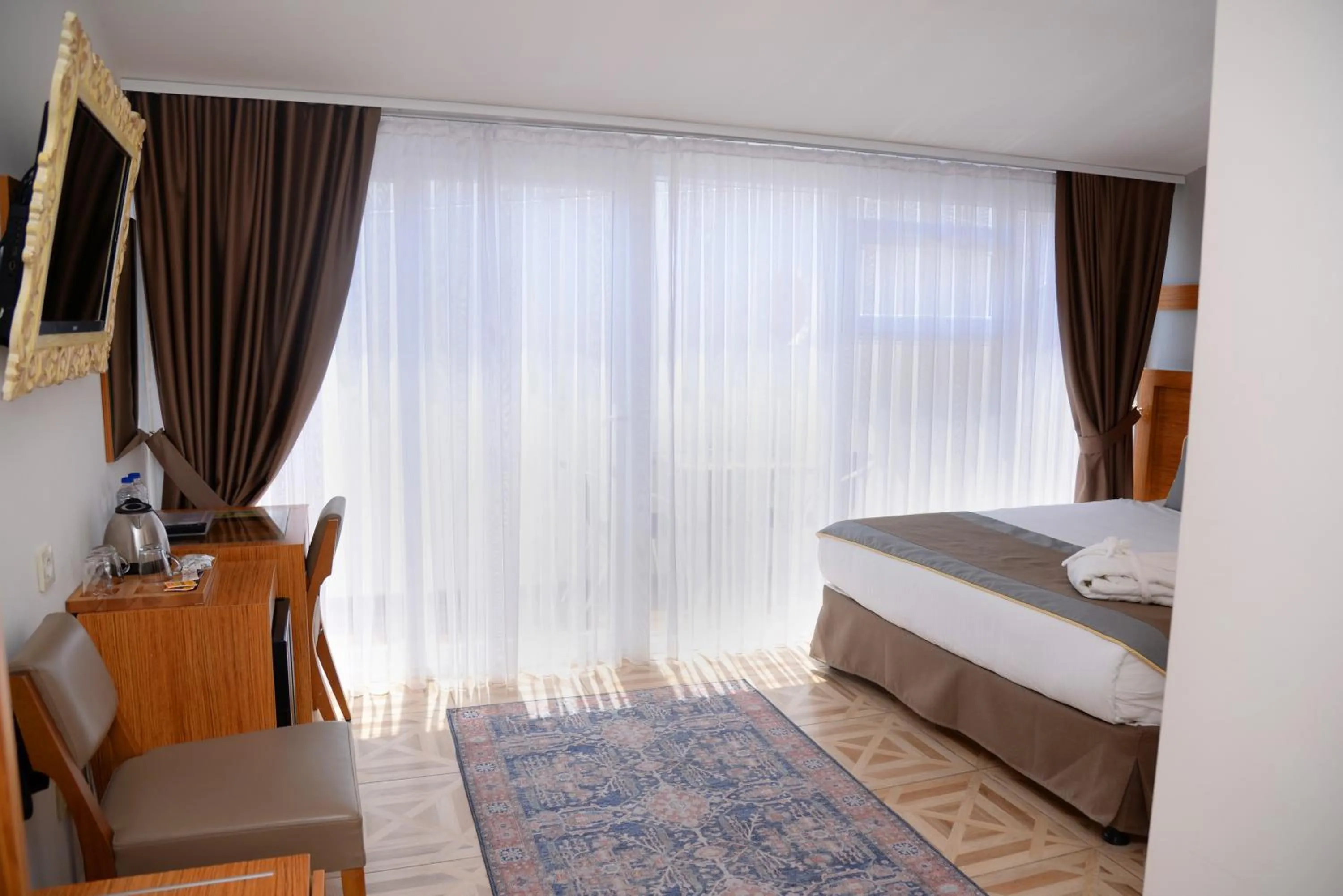 Property building, Bed in Edibe Sultan Hotel