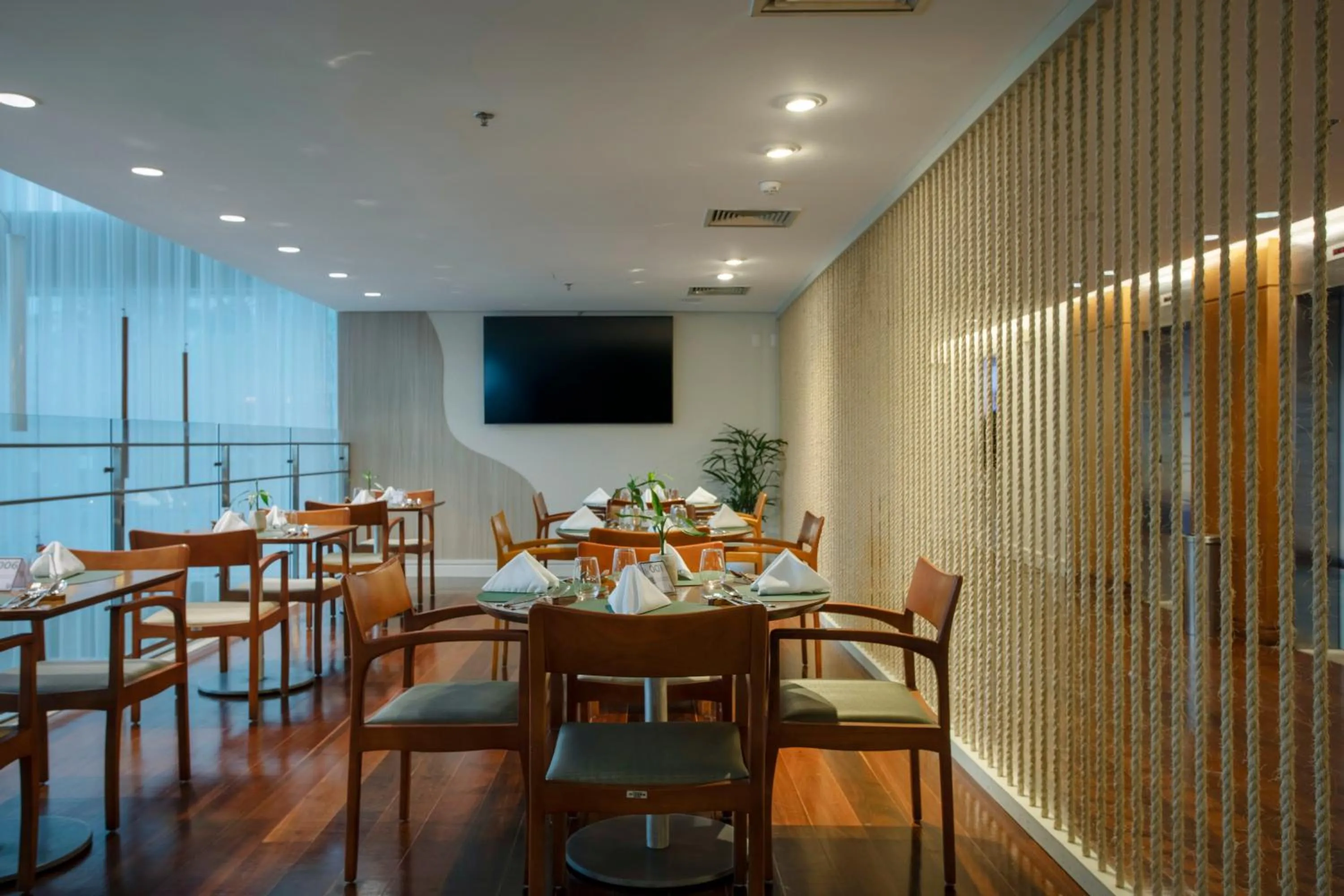 Restaurant/places to eat in Mercure Salvador Rio Vermelho