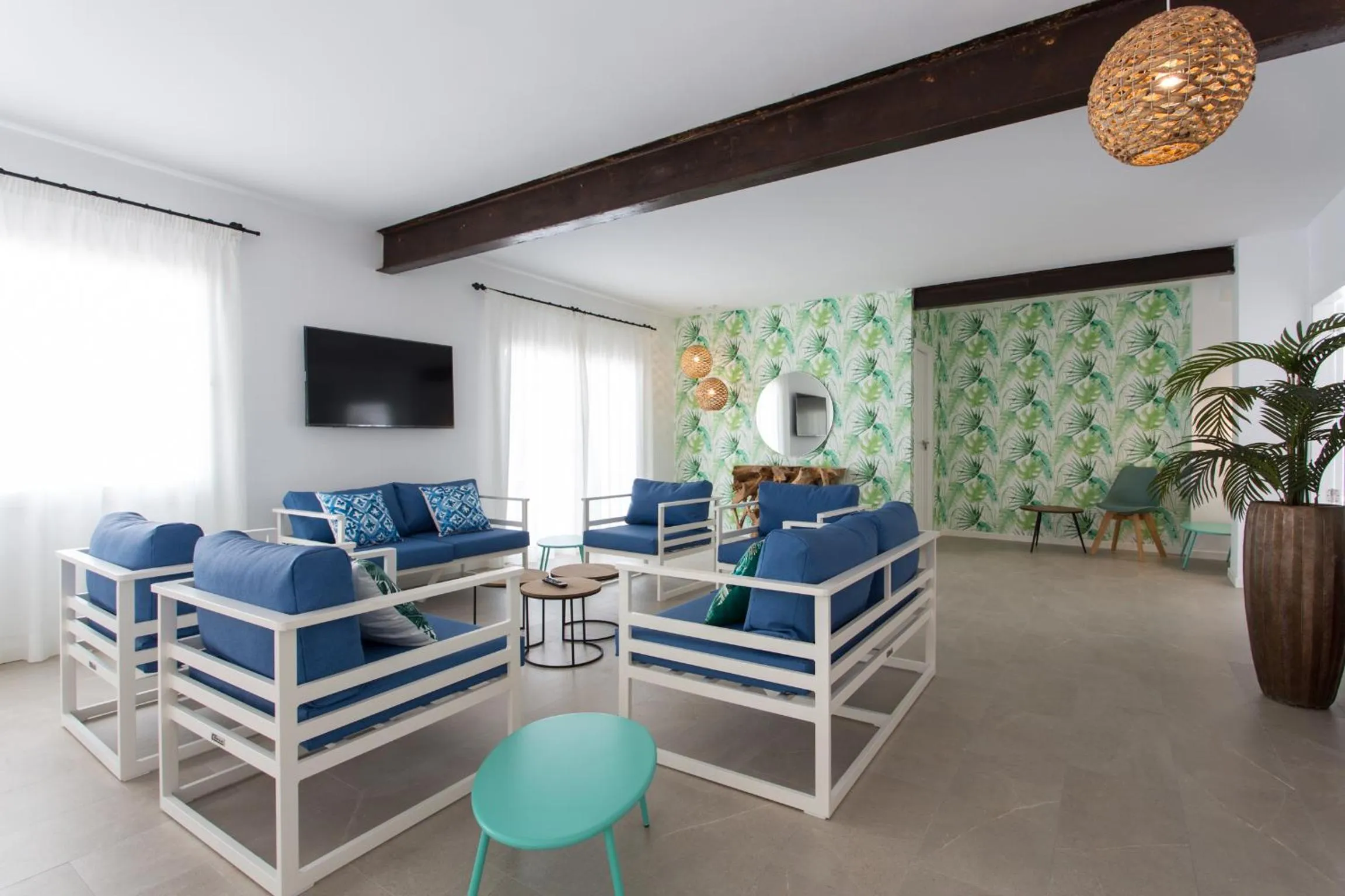 Communal lounge/ TV room in Apartamentos Costamar II