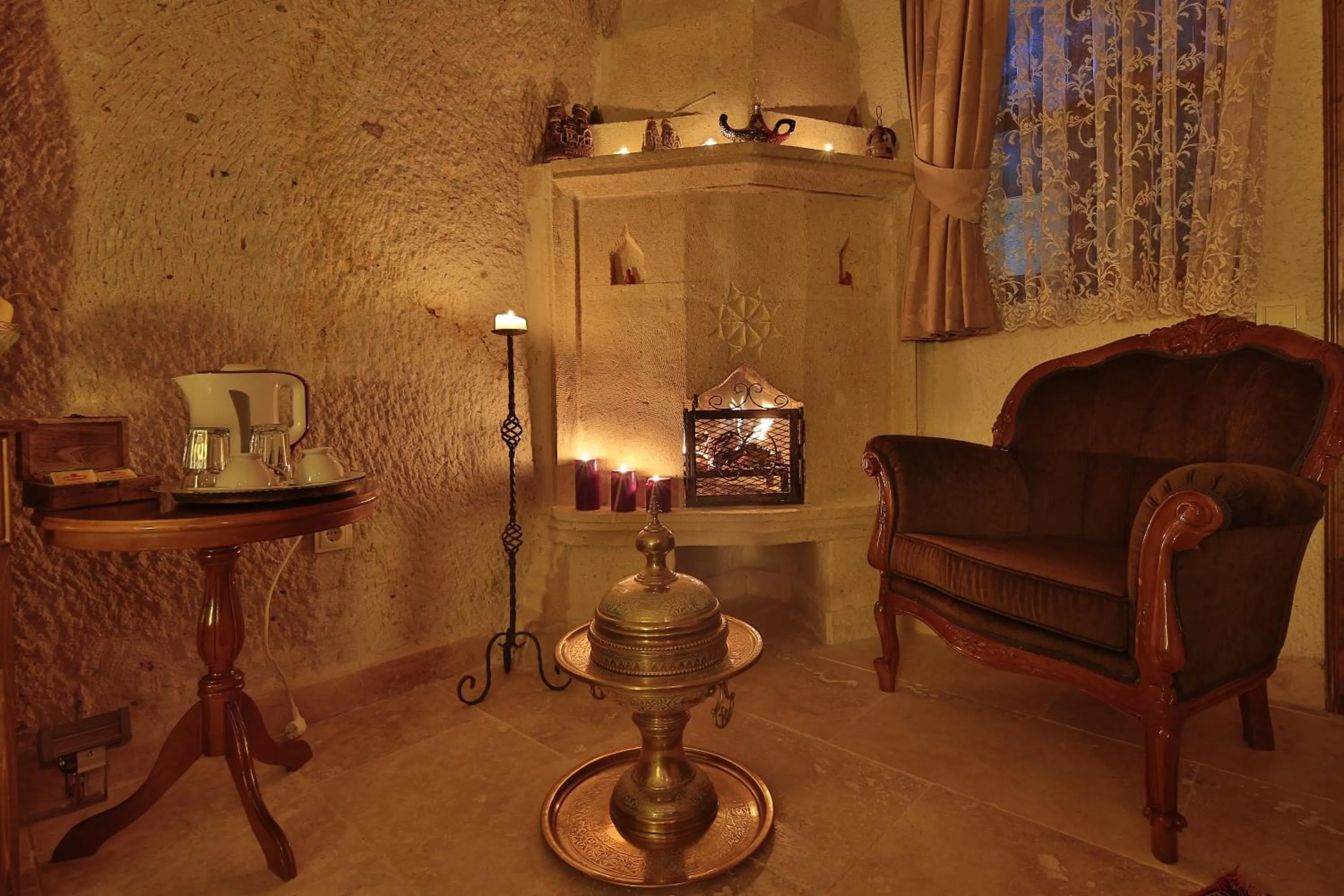 Photo of the whole room in Turkish Cave House