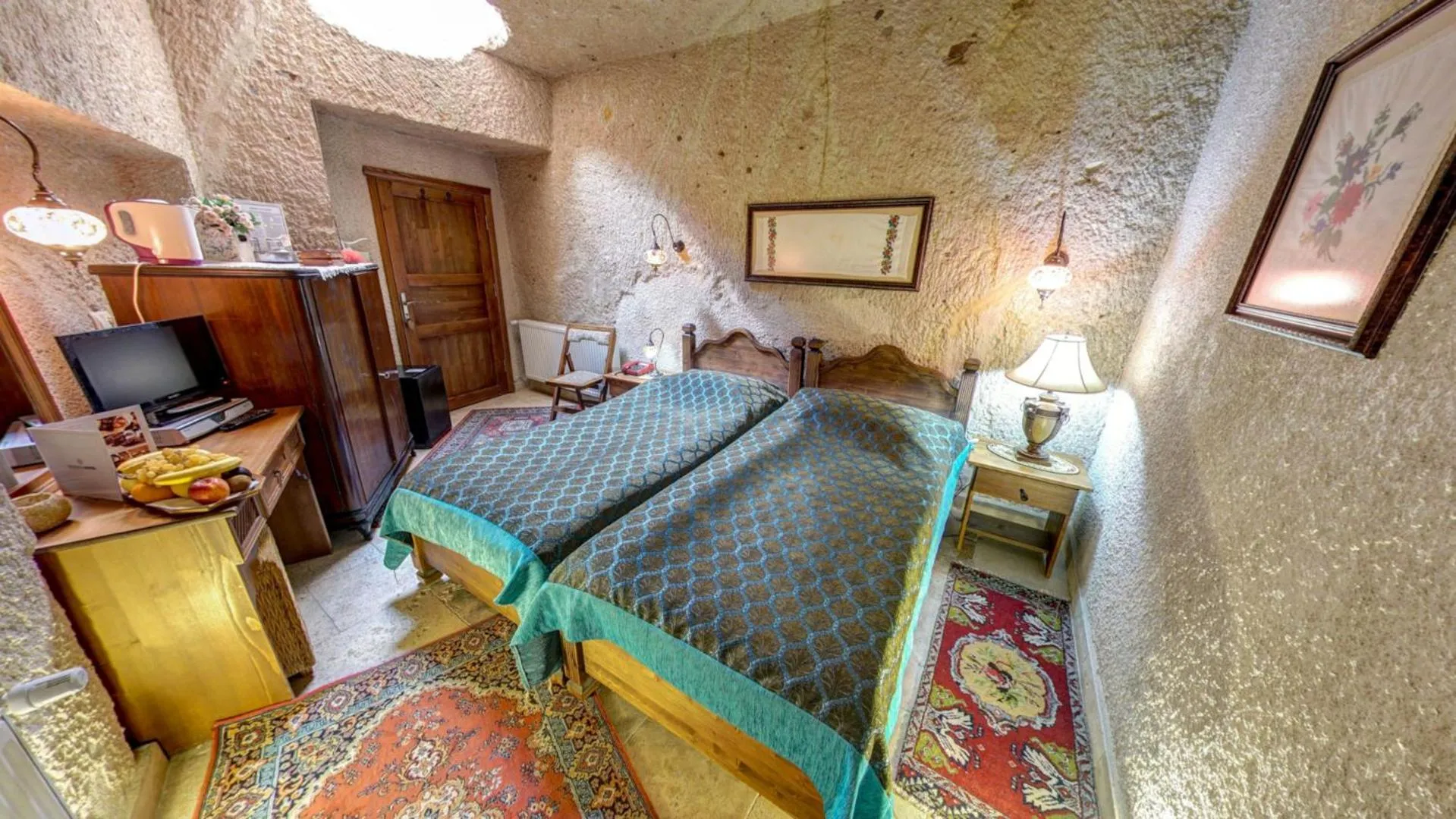 Bedroom, Bed in Turkish Cave House