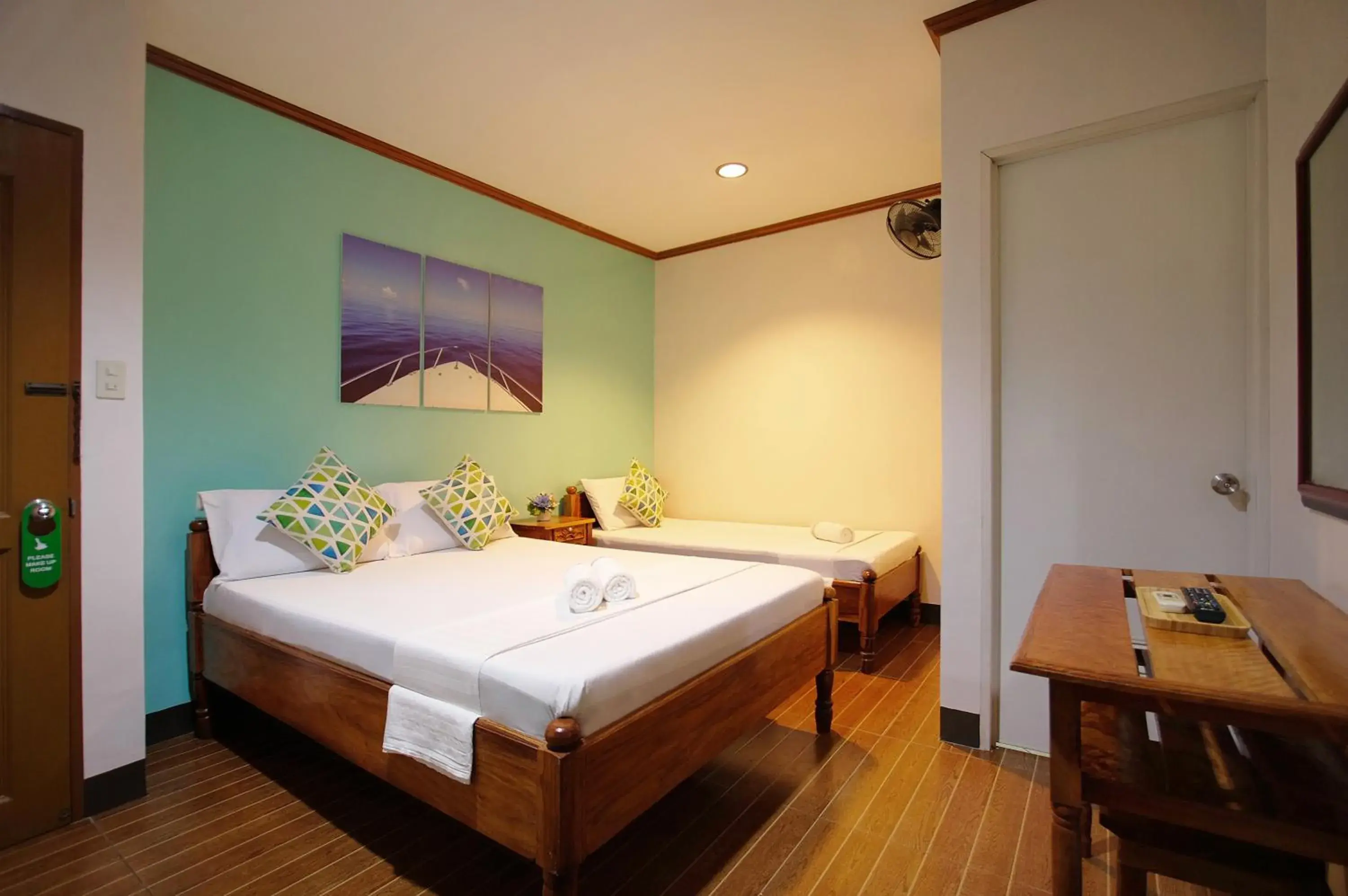 Superior Triple Room in ISLANDS VIEW INN Superior Triple Room in ISLANDS VIEW INN