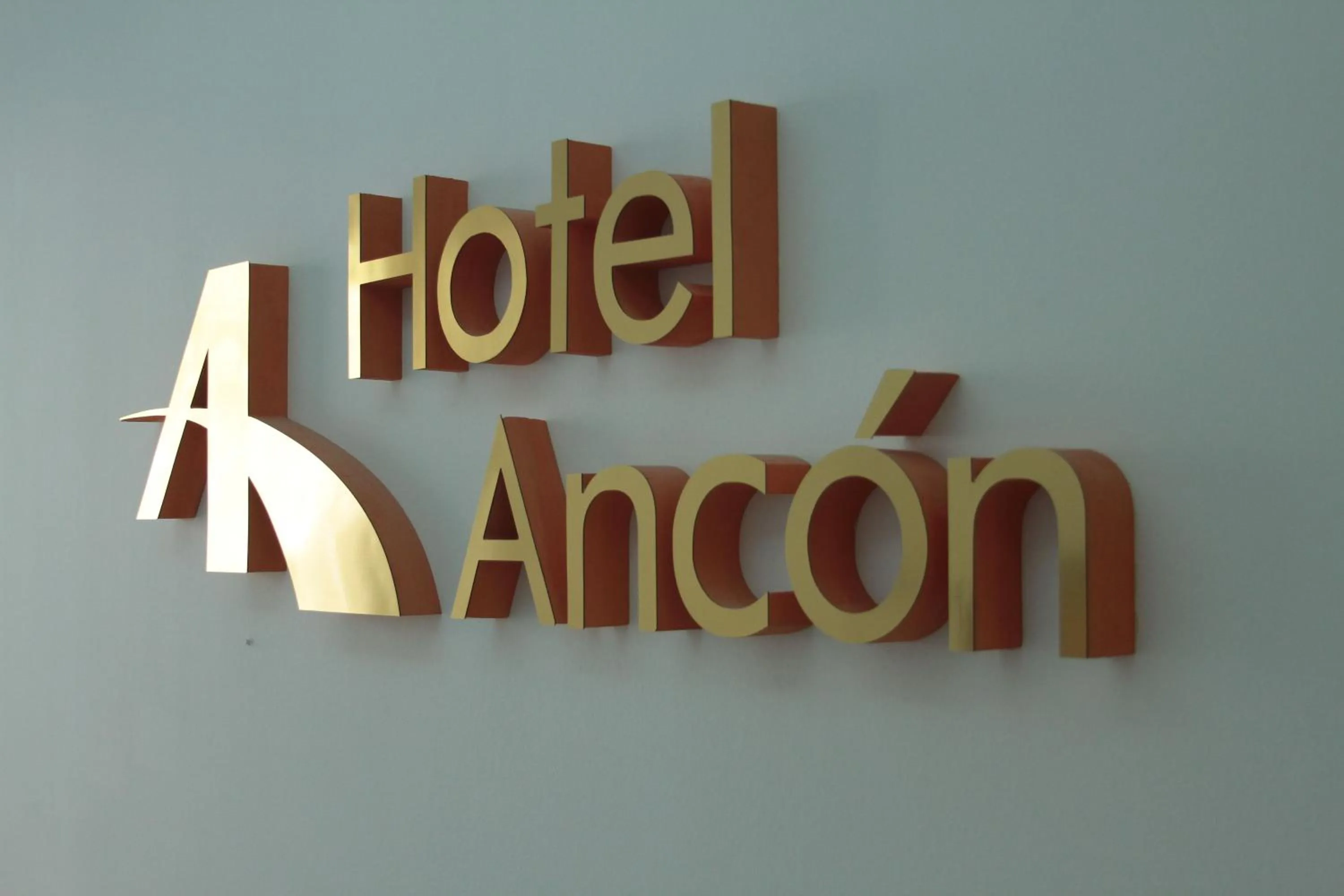 Logo/Certificate/Sign in Hotel Ancon