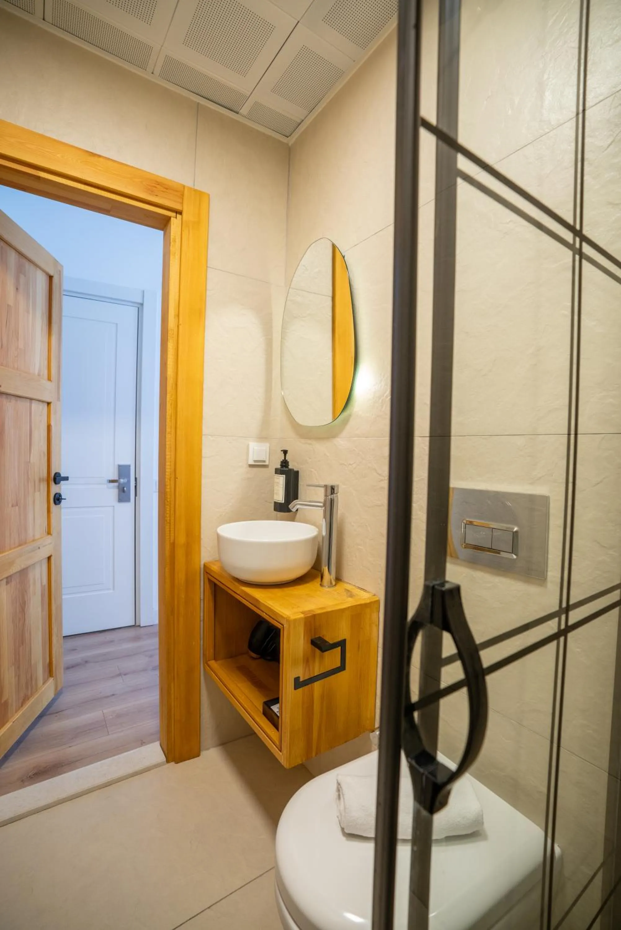 Bathroom in Audo Local