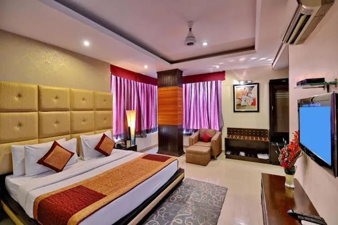 Bed in Hotel Vaishali Inn Ghaziabad