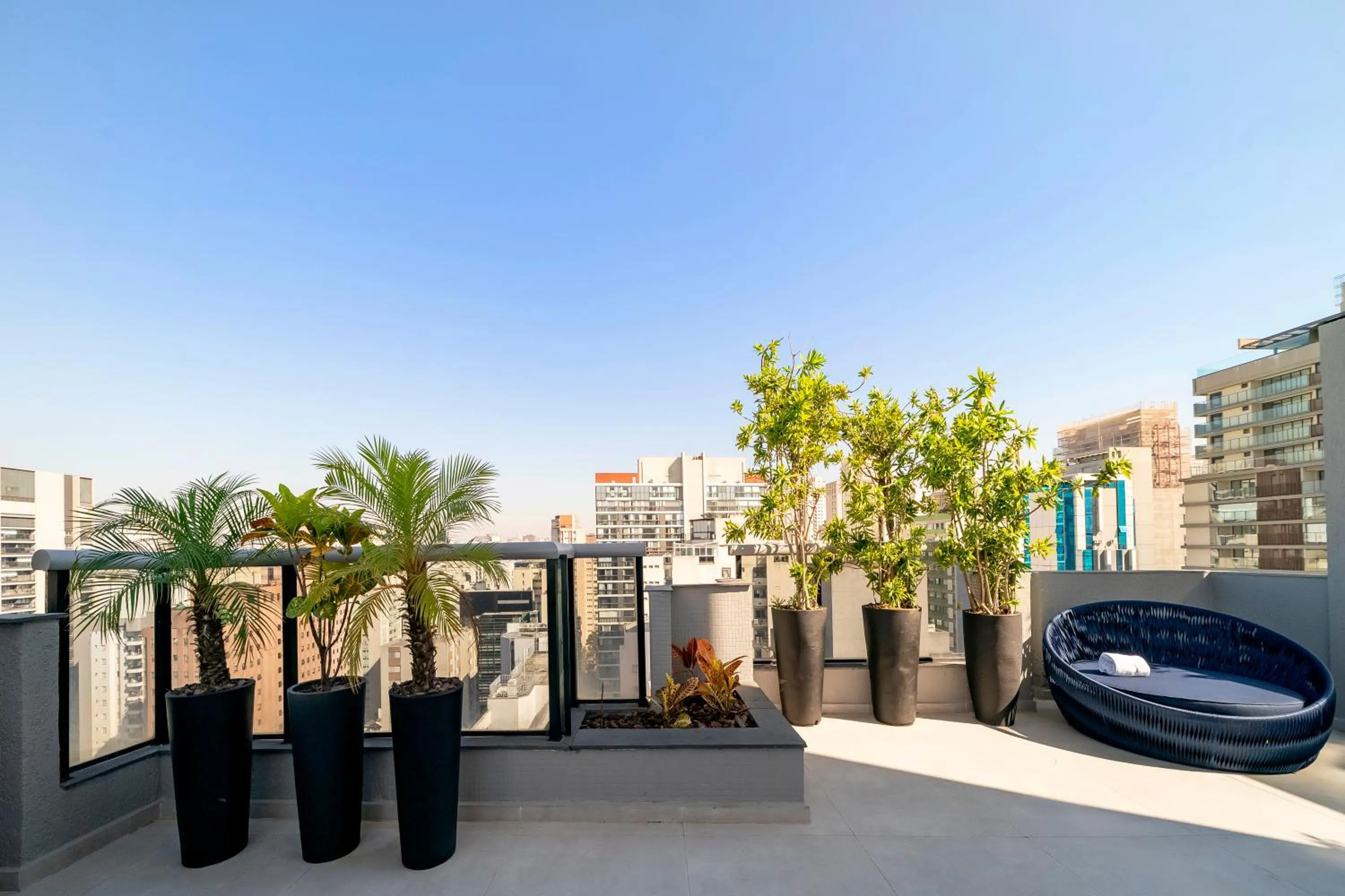 Swimming pool in Mercure Sao Paulo Pamplona