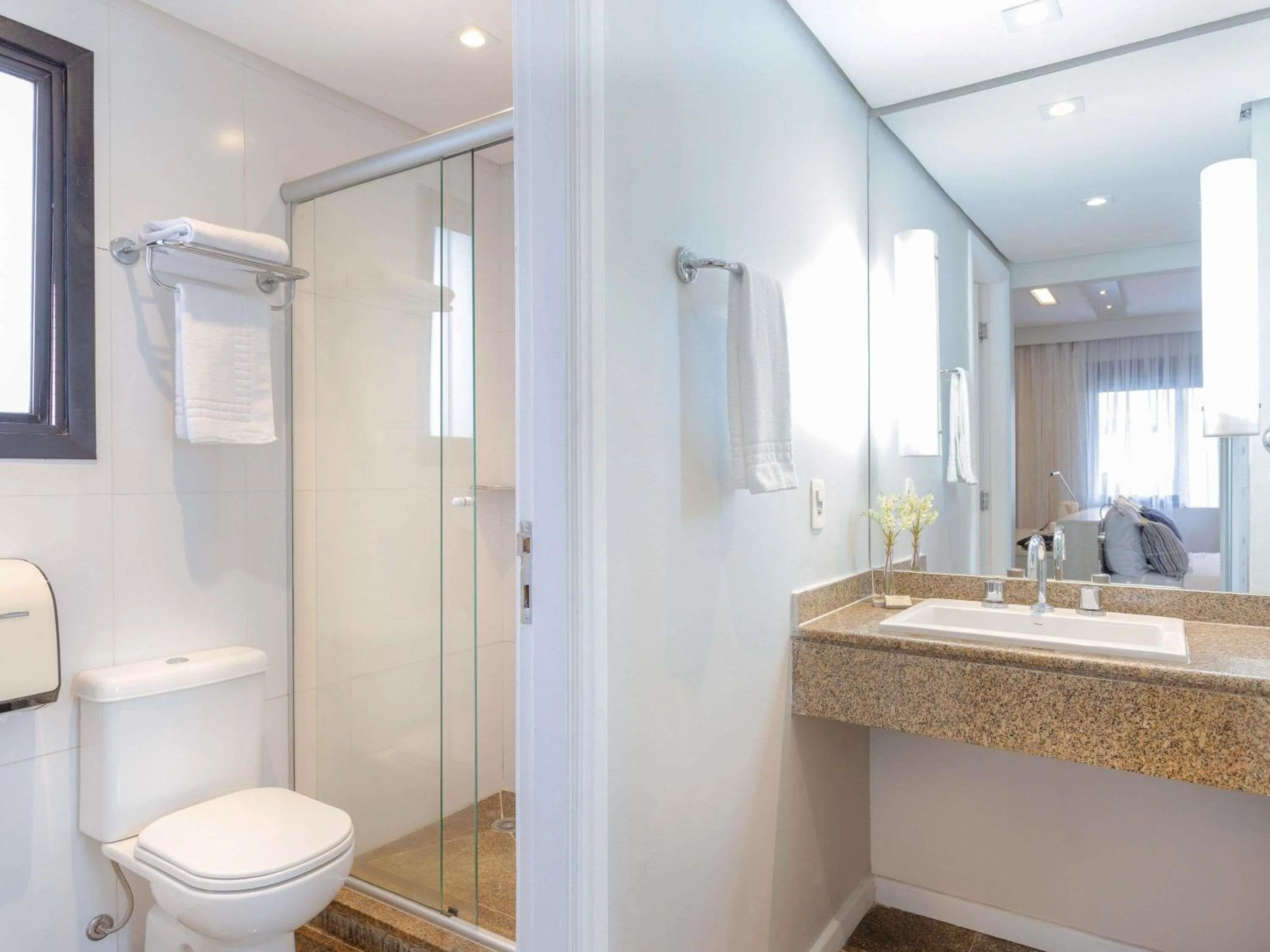 Bedroom in Mercure Sao Paulo Pamplona