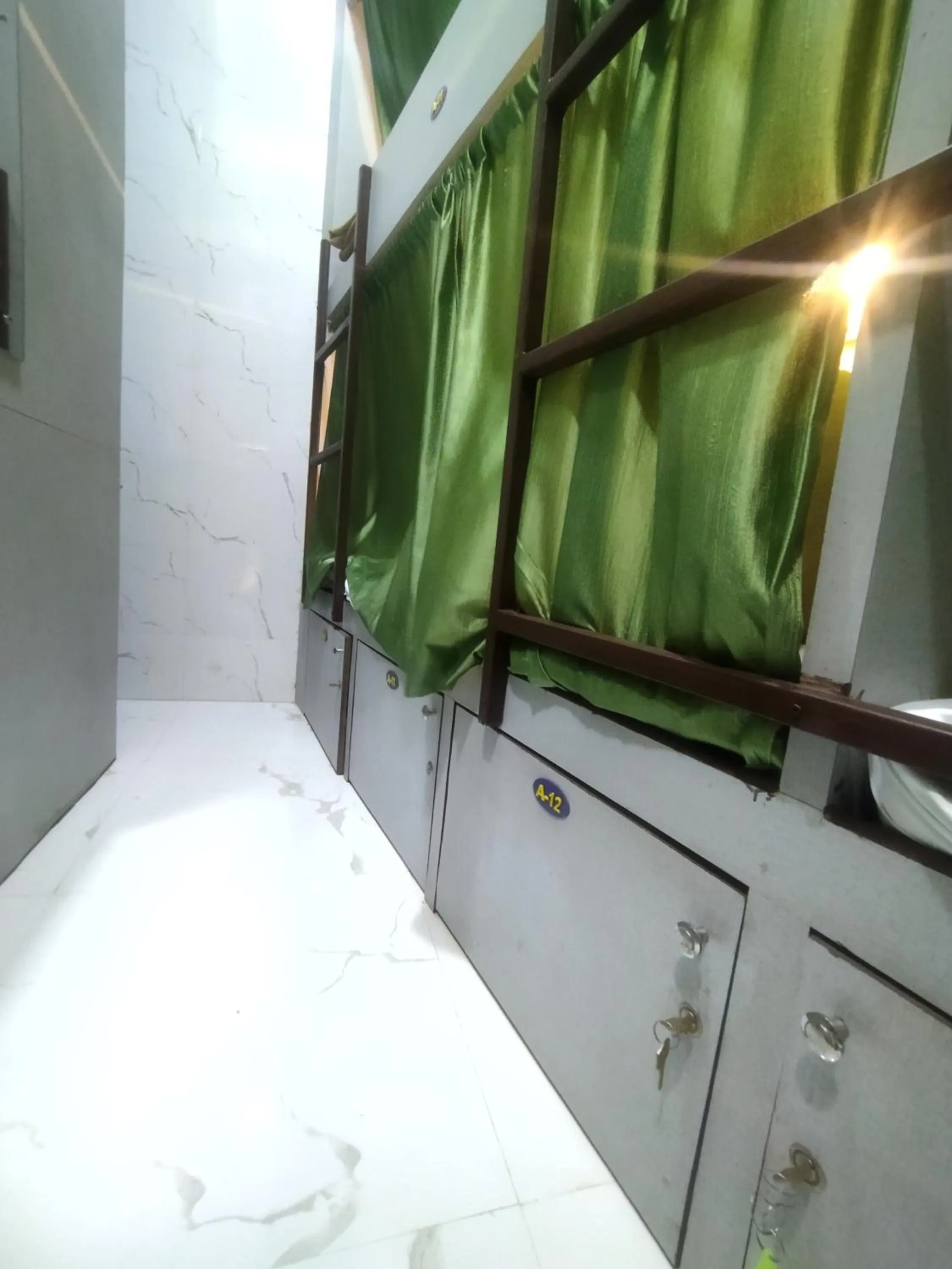 Bed in Noor Dormitory Sakinaka