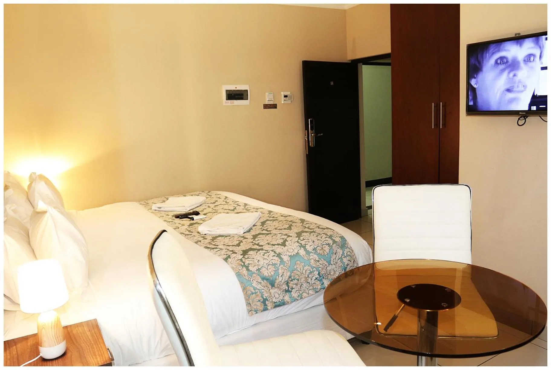 Bed in Eagle Nest Luxury Accommodation