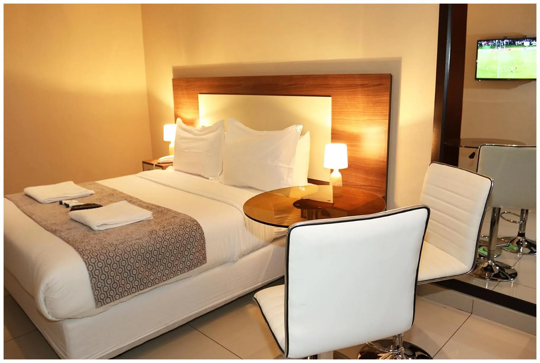 Bed in Eagle Nest Luxury Accommodation