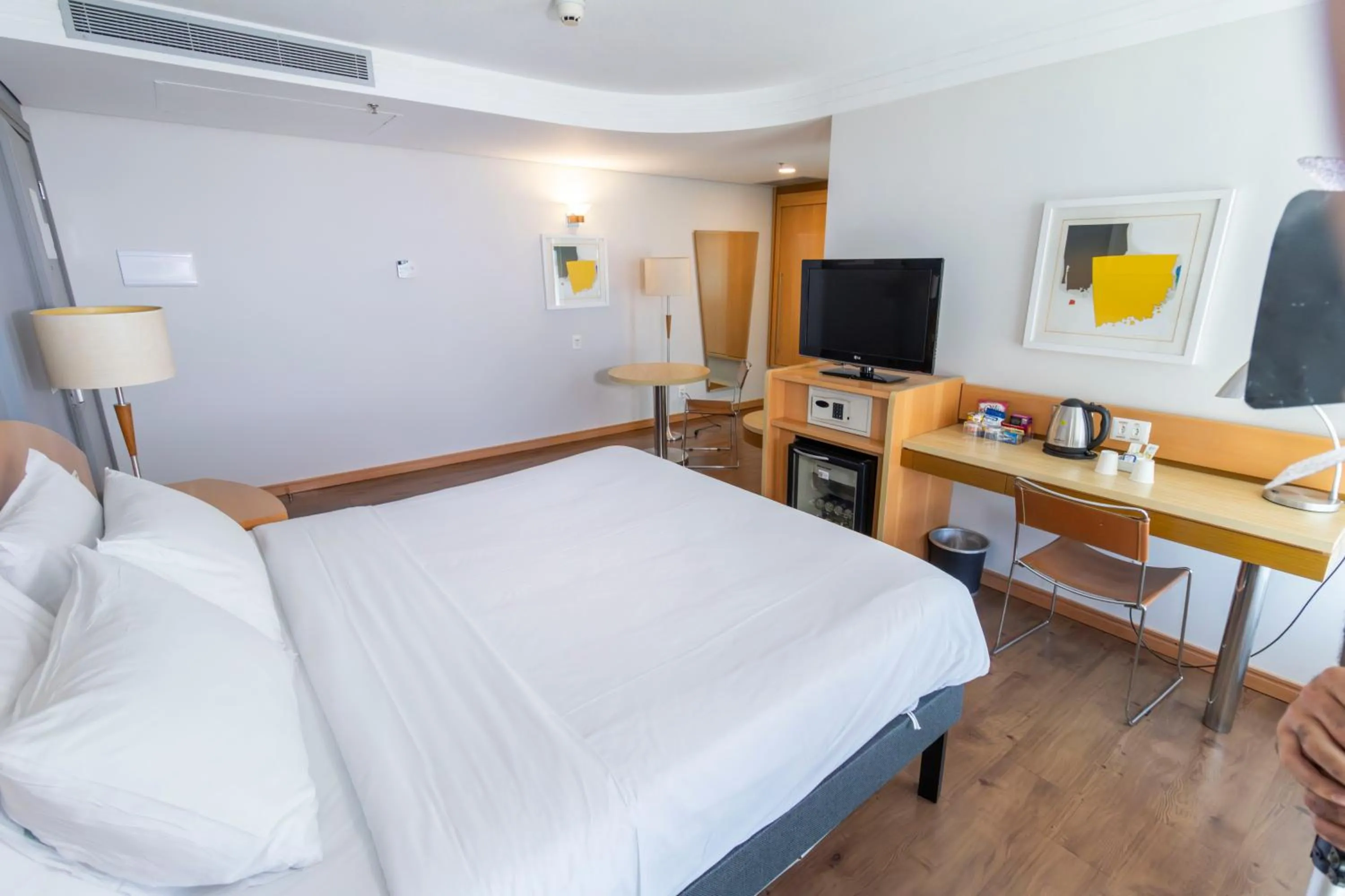 Photo of the whole room, Bed in Hotel Nacional Inn Jaragua Sao Paulo