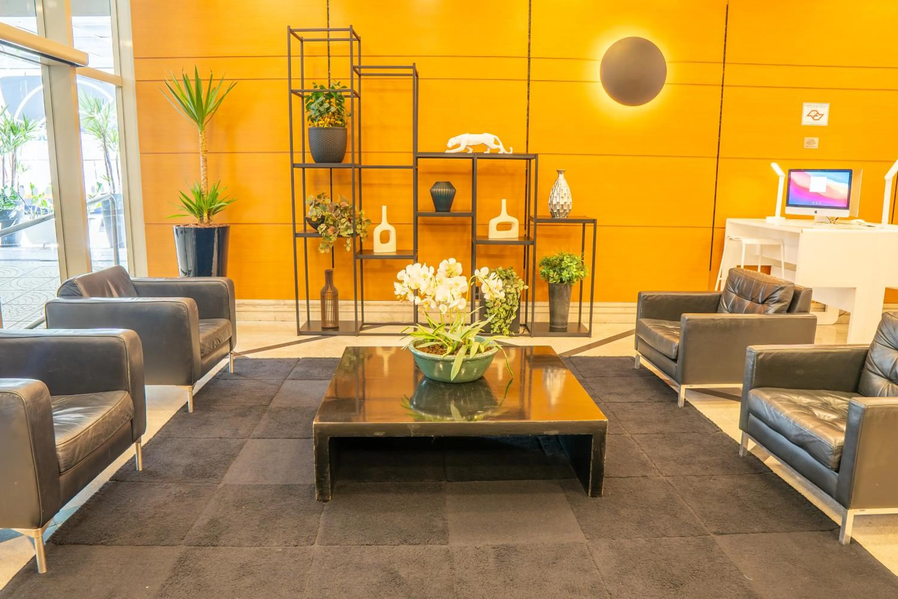 Seating area in Hotel Nacional Inn Jaragua Sao Paulo