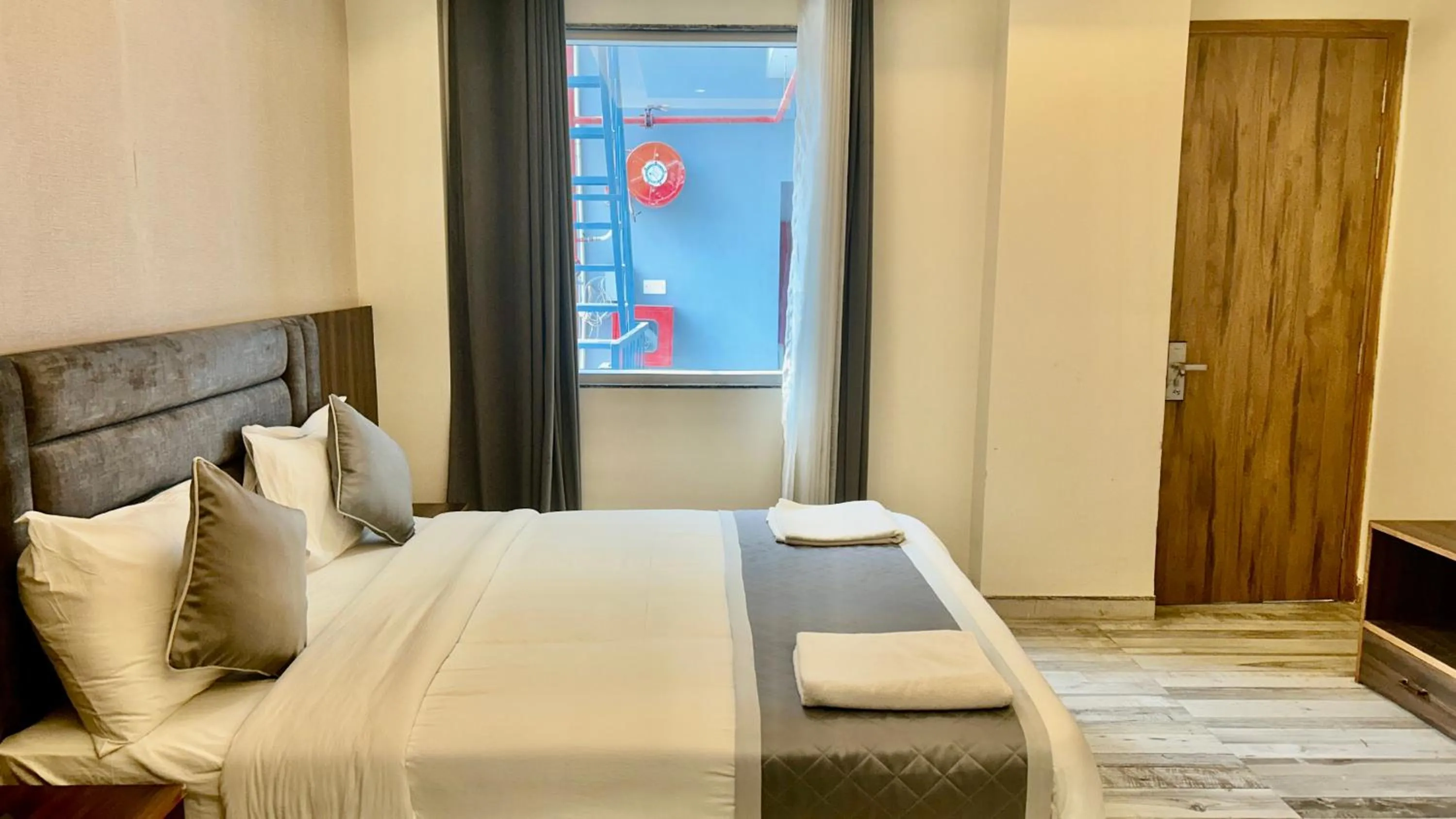 Bed in Raksha Suites & Banquet Greater Noida