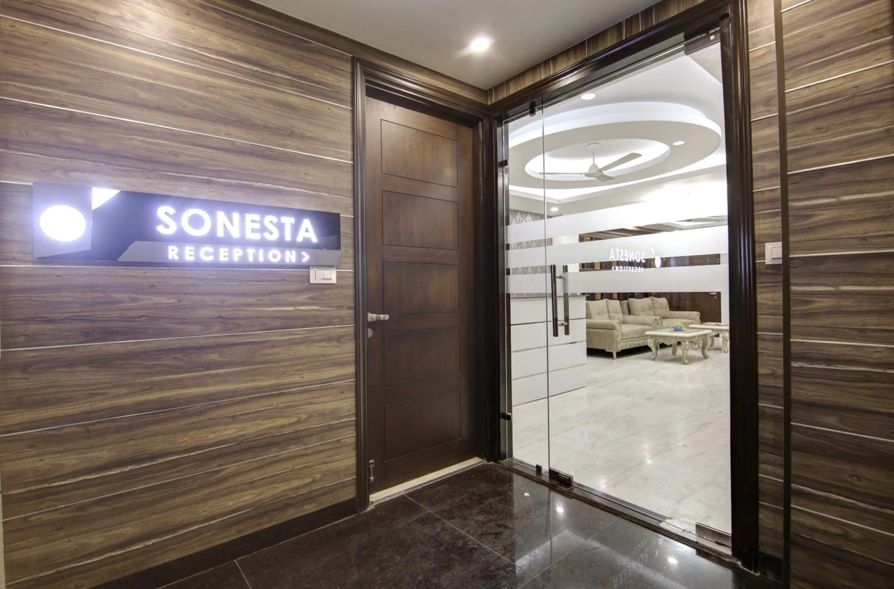 Lobby or reception in SONESTA LUXURY APARTMENT