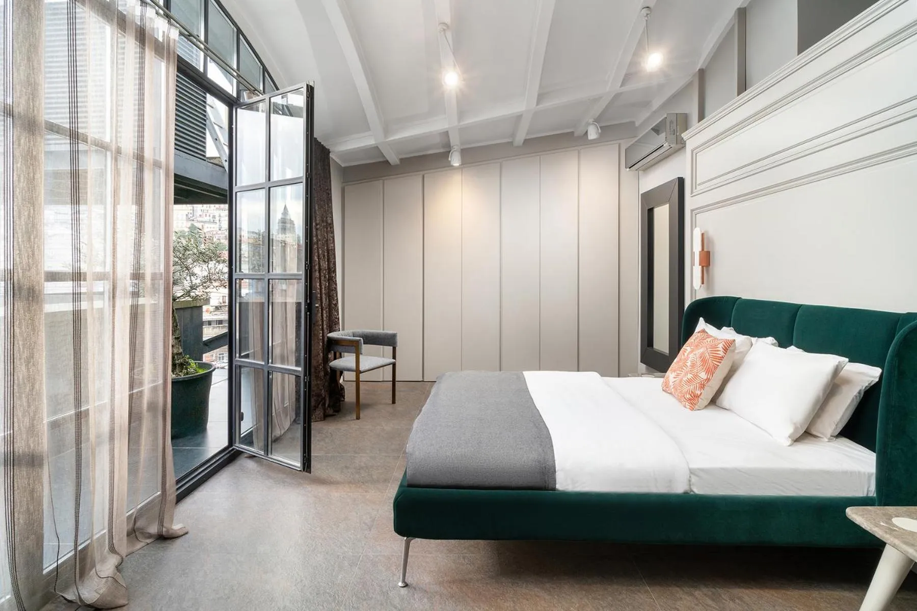 Bed in RA Apartments