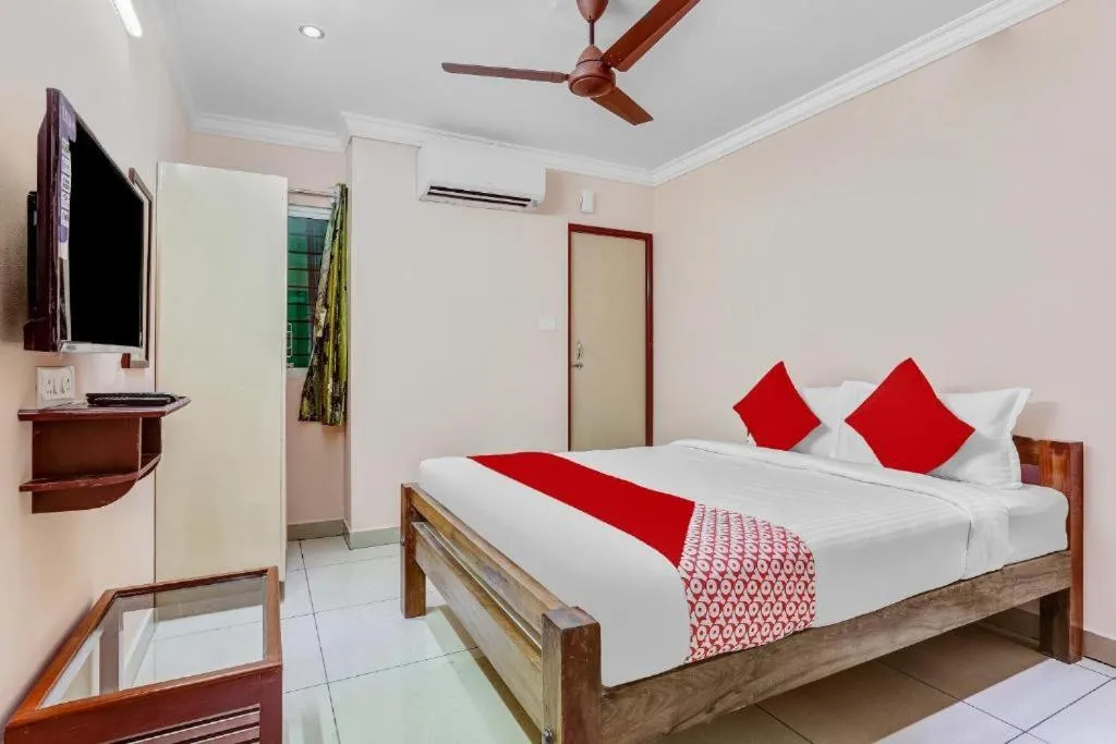 Photo of the whole room in PN SAMY INN