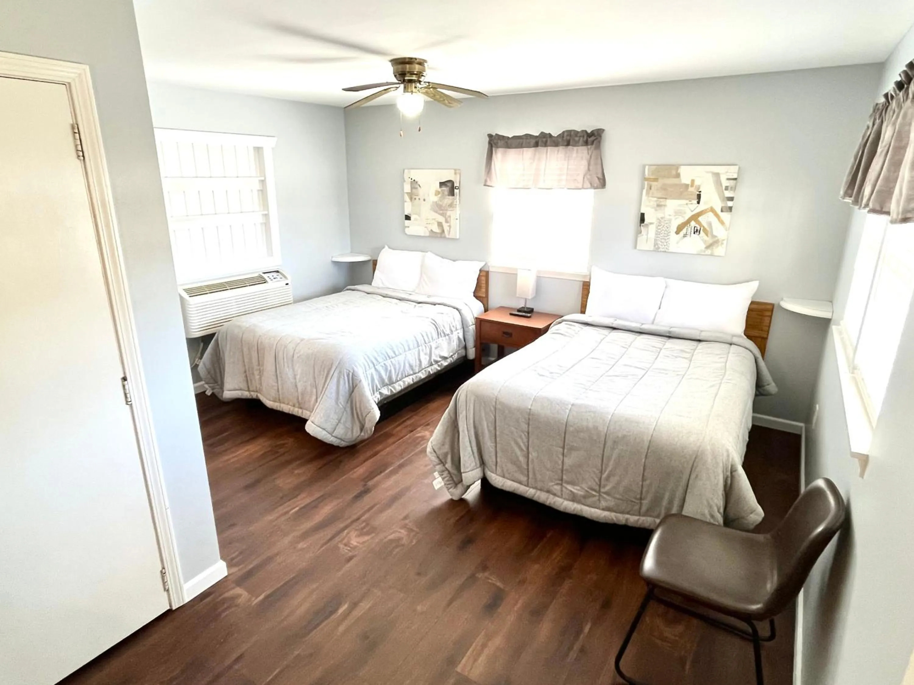 Bedroom, Bed in Honor Motel