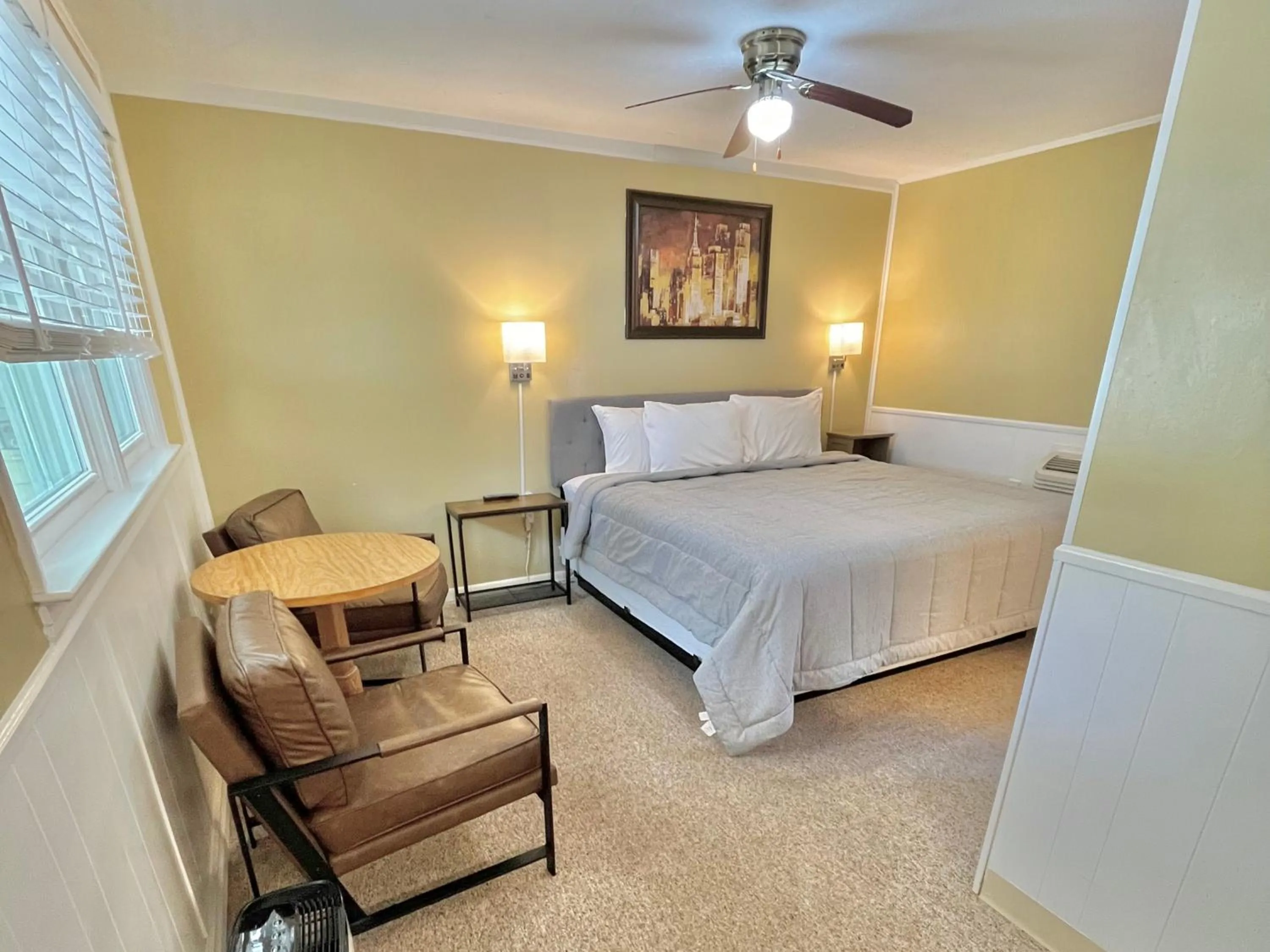 Bedroom, Bed in Honor Motel