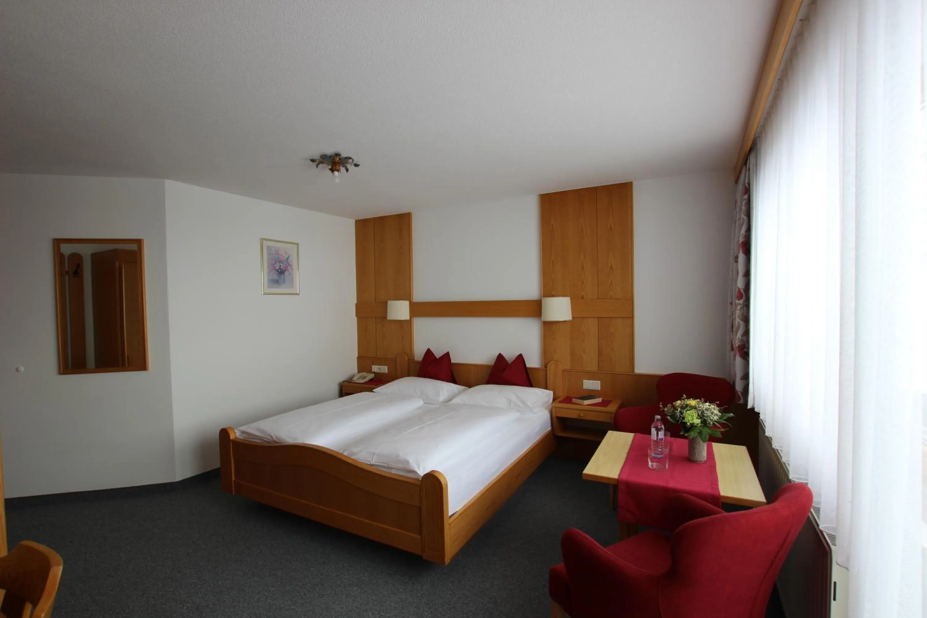 Photo of the whole room, Bed in Hotel Garni Bel-Ami