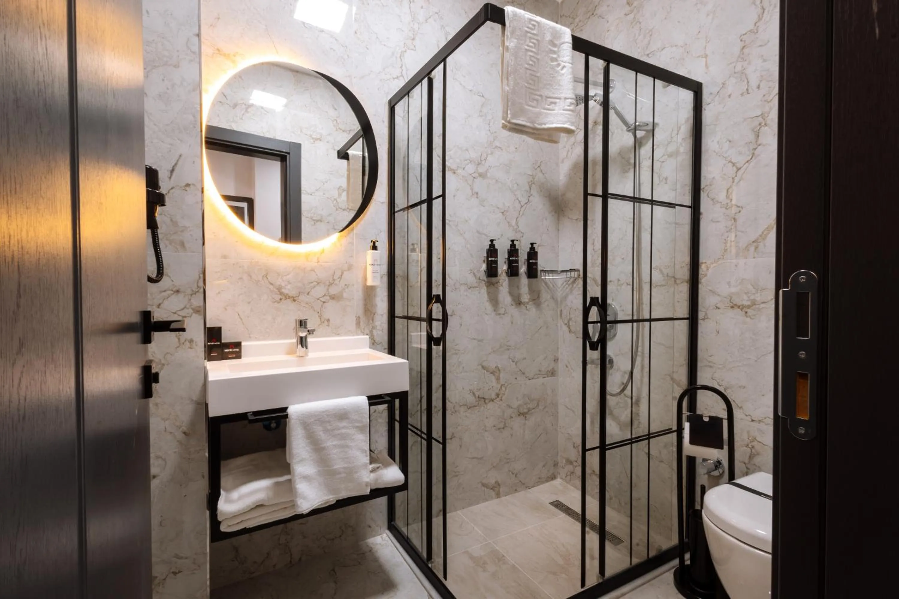 Shower in Meyzi Hotel