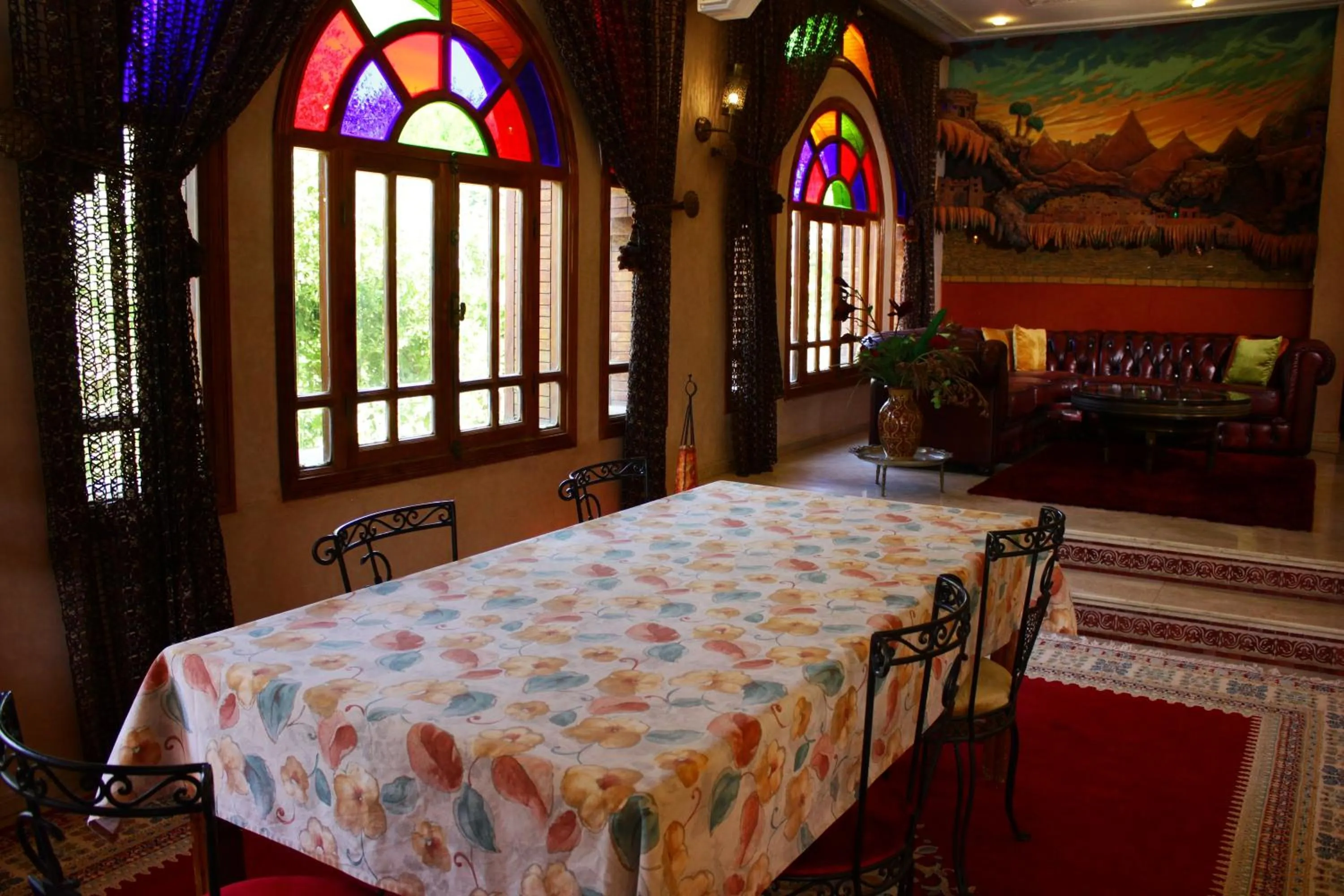 Restaurant/places to eat, Bed in Riad Noumidya