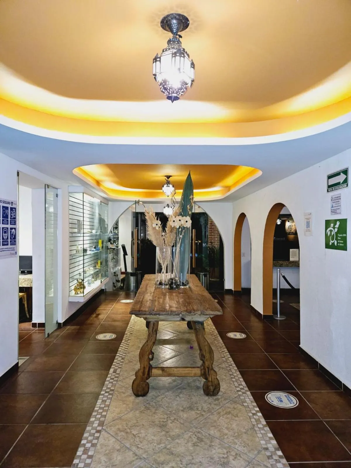 Lobby or reception in Hotel Hacienda Taboada (Aguas Termales)