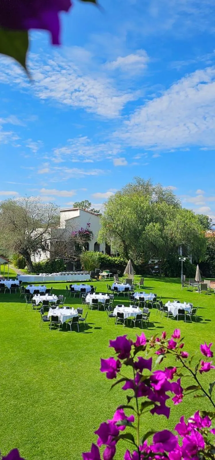 wedding in Hotel Hacienda Taboada (Aguas Termales)