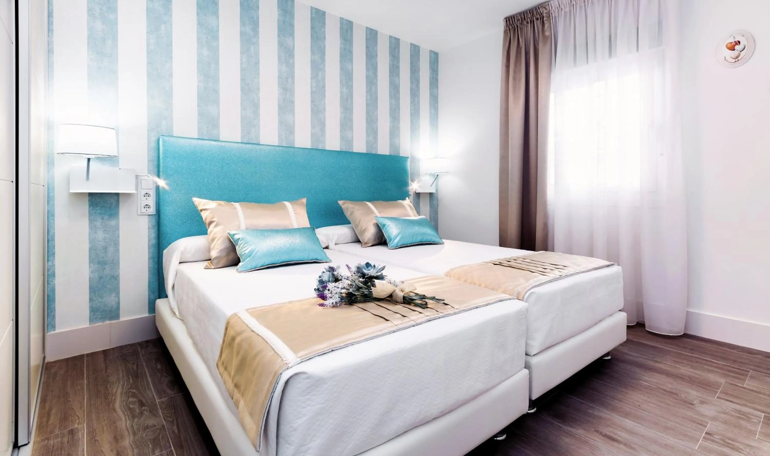 Bedroom, Bed in Apartamentos Perla Marina