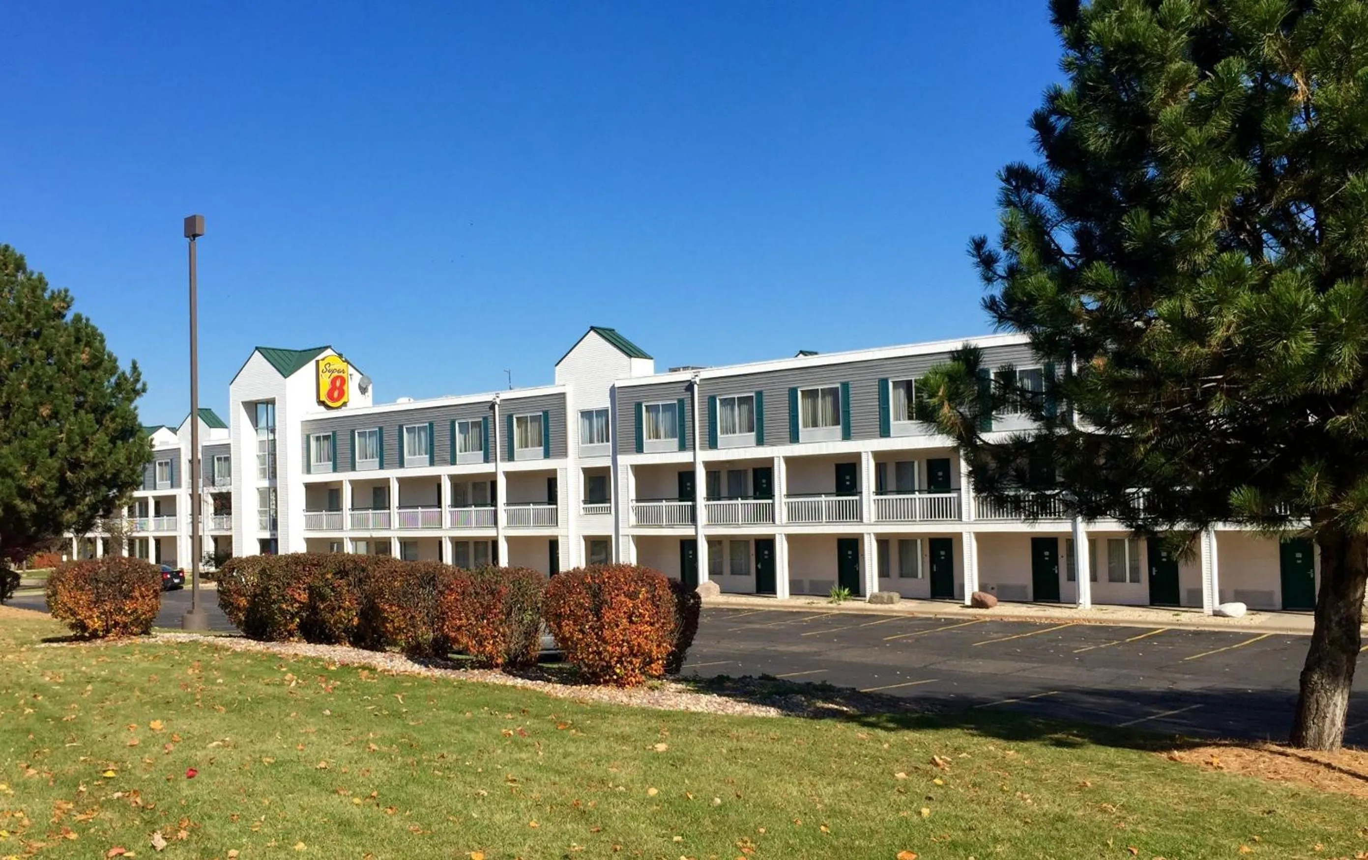 Facade/entrance, Property Building in Super 8 by Wyndham Madison East